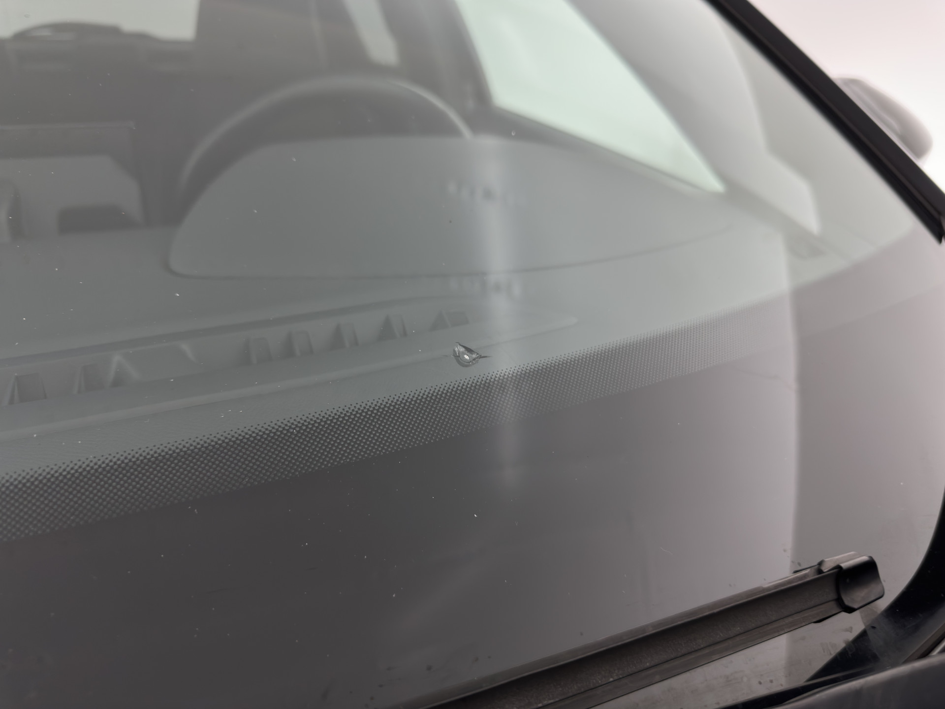 DS 3 Crossback E-Tense Performance Line+ 50 kWh [ 3-Fase ] {SOH-90%} (INCL-BTW) *LEATHER-FABRIC | MATRIX-LED | ADAPTIVE-CRUISE | DIGI-COCKPIT | HEATED-SPORTSEATS | CAMERA | KEYLESS | NAVI-FULLMAP | DAB+ | ECC | PDC | PRIVACY-GLASS | 18''ALU*