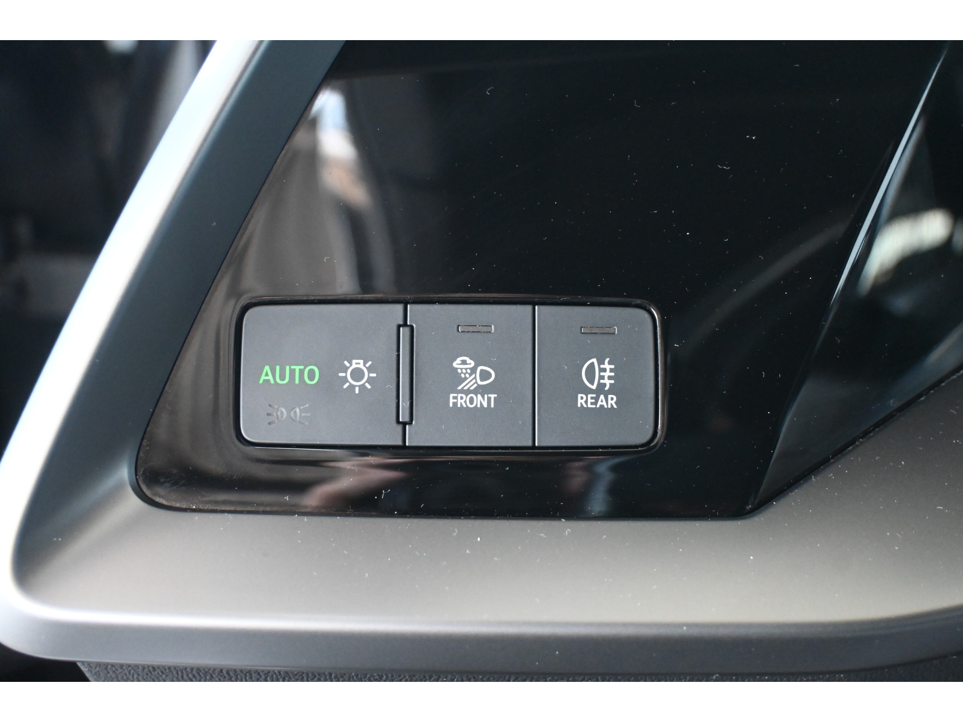 Audi A3 Limousine 30 TFSI S Edition Virtual Cockpit Adaptieve Cruise Led Clima Carplay Inruil Mogelijk!