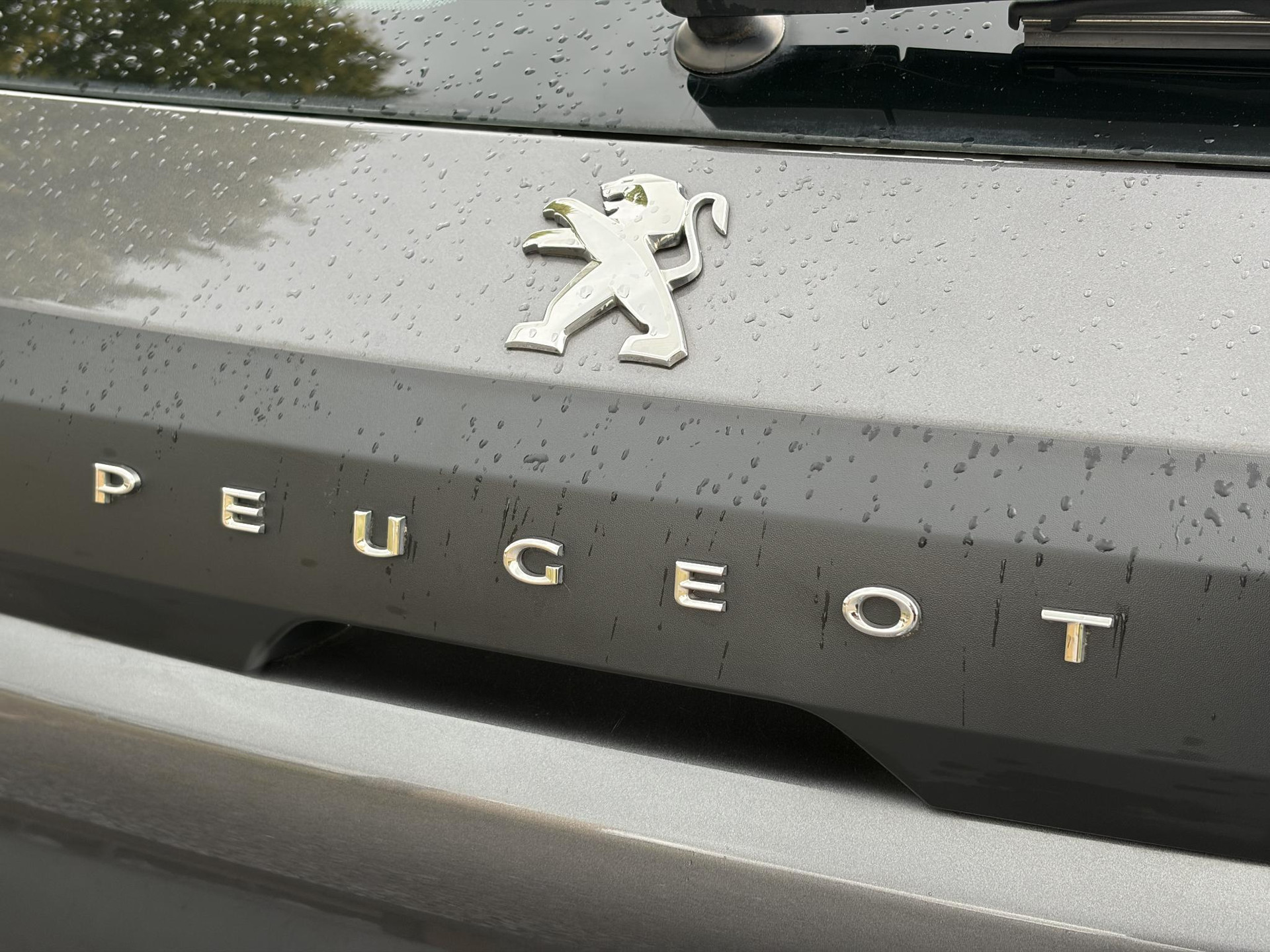 Peugeot 208 1.2 PureTech Like ✓Carplay✓Navi✓2e Eigenaar✓Dealer Onderhouden✓Airco✓Cruise✓Weinig Km✓N.A.P✓Apk tot 09-2027