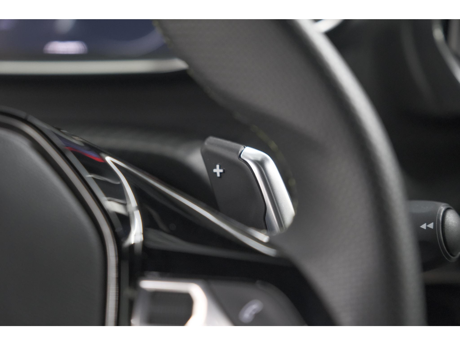 Peugeot 208 1.2 Hybrid 145 e-DCS6 GT | Alcantara Pakket | Camera | Apple Carplay | Stoelverwarming