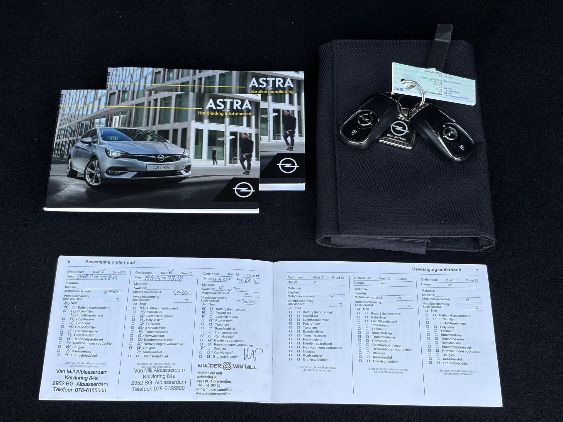 Opel Astra Sports Tourer 1.2 Business Elegance ✓1e Eigenaar✓110pk✓Carplay✓Camera✓Navi✓Clima✓Cruise✓Halfleder✓Comfortstoel✓Pdc V+A✓6 Bak✓Dealer Onderhouden✓Keyless✓Lm velgen✓N.A.P✓Apk tot 06-2027