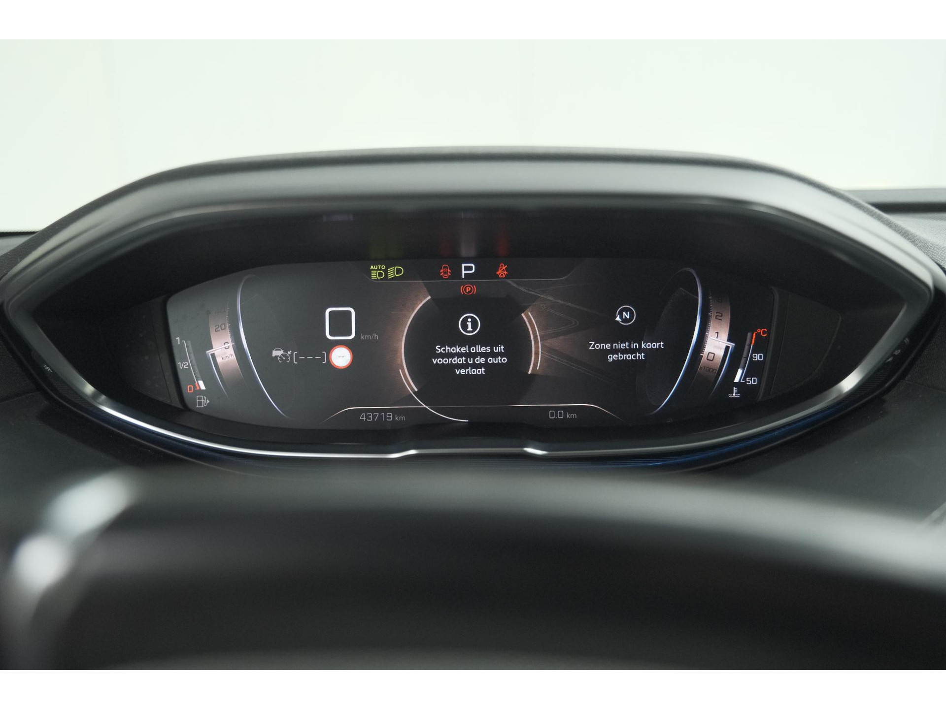 Peugeot 3008 PureTech 130 EAT8 GT | Adaptieve Cruise Control | Elektronische Kofferklep | Camera | Dodehoekdetectie