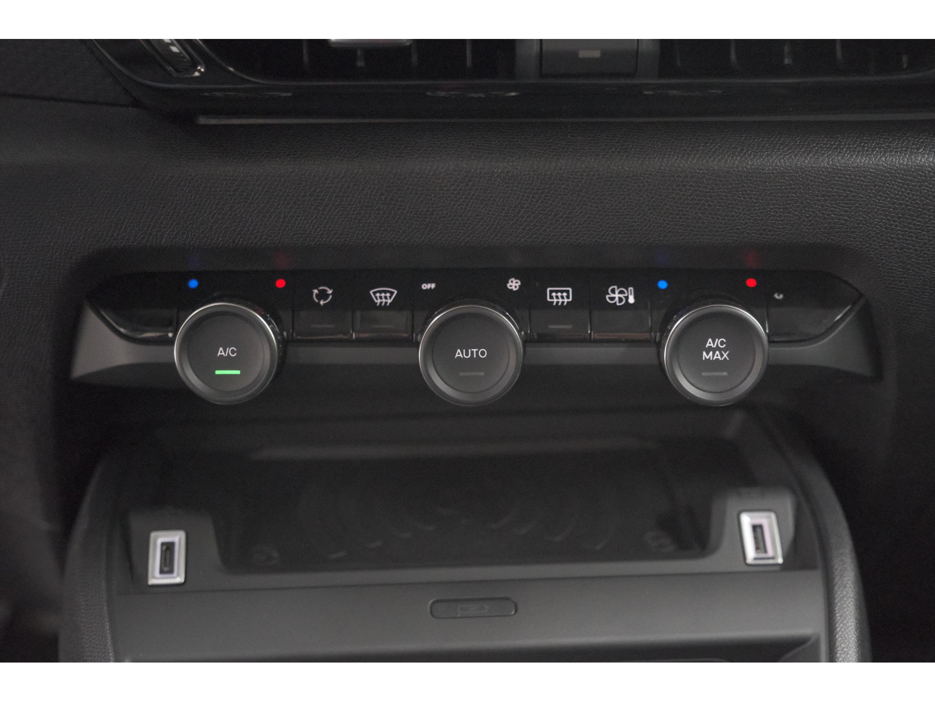 Citroen C4 1.2 Hybrid 145pk Max | 360 Camera | Adaptieve Cruise Control | Navigatie | Apple Carplay