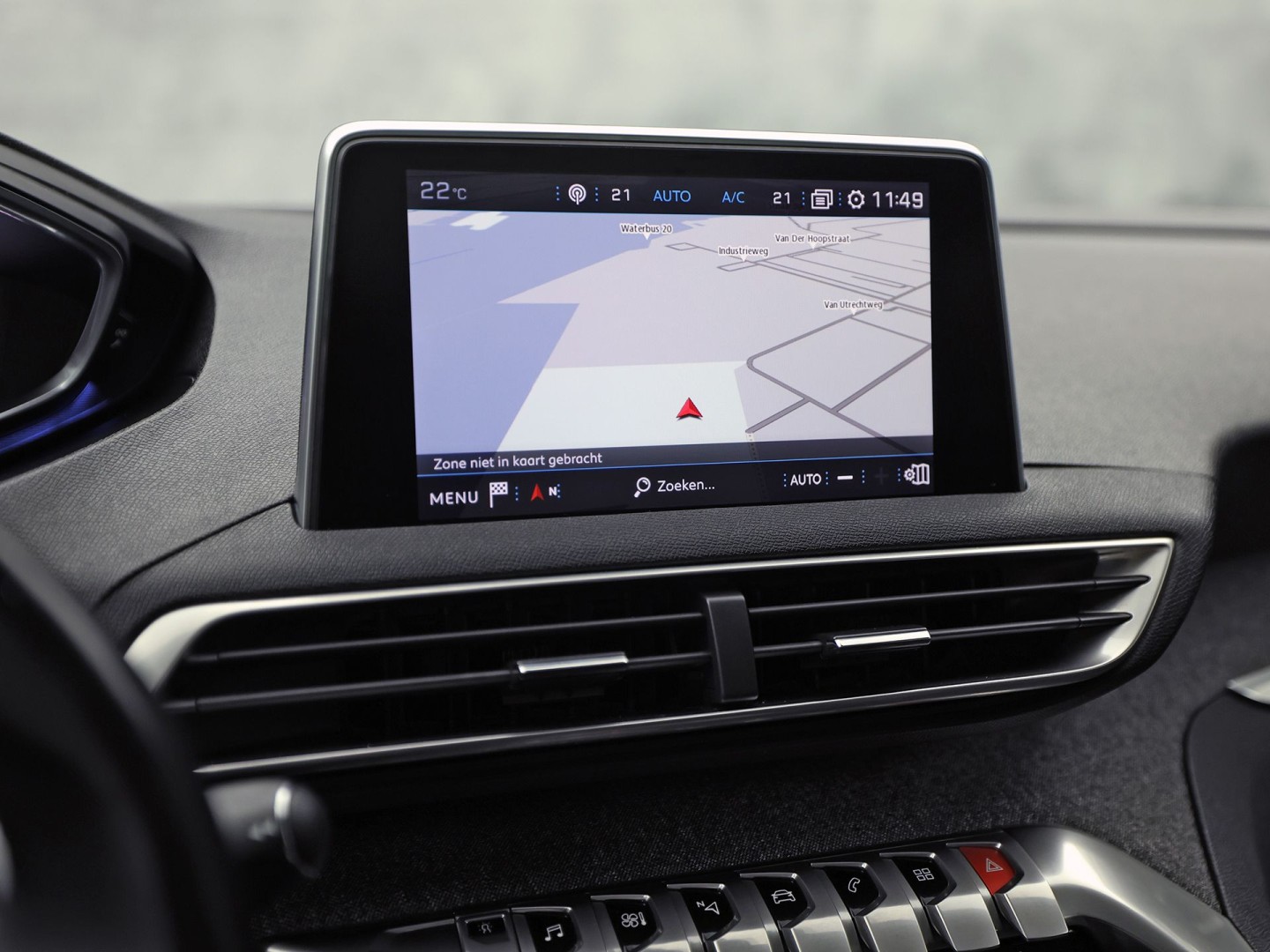 Peugeot 3008 1.2 PureTech Sport Automaat (PANORAMADAK, APPLE CARPLAY, GROOT NAVI, 360 CAMERA, LEDER, STOELVERWARMING, SPORTSTOELEN, GETINT GLAS, KEYLESS, DRIVE SELECT, NIEUWSTAAT)