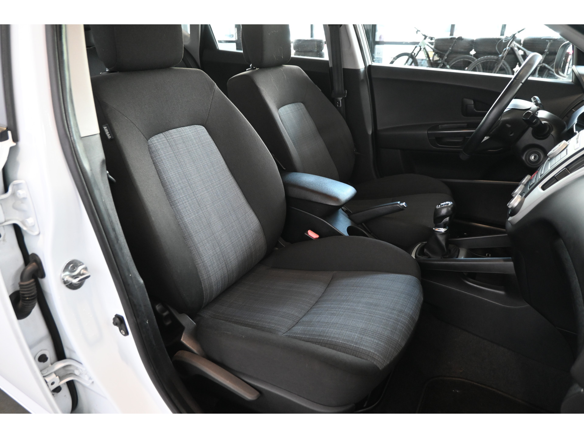 Kia cee'd 1.4 CVVT X-tra Airco Trekhaak Stoelverwarming All in Prijs! Inruil Mogelijk!