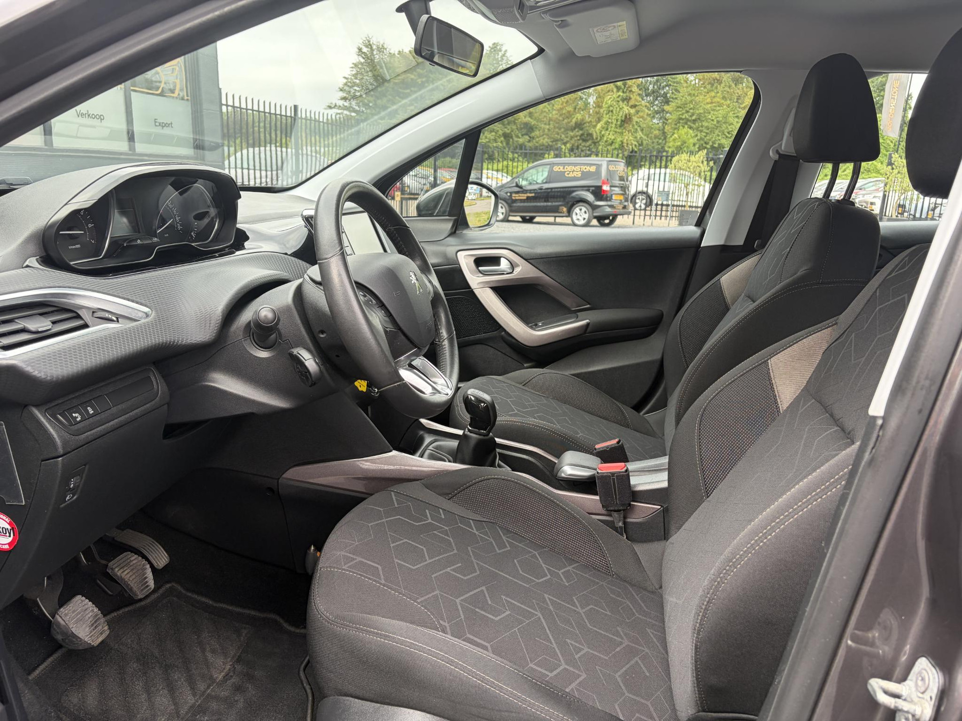 Peugeot 2008 1.2 PureTech Blue Lion 2e Eigenaar,Navi,Trekhaak,Airco,Cruise,Pdc,N.A.P,Weinig km,Zeer Zuinig,Apk tot 03-2027