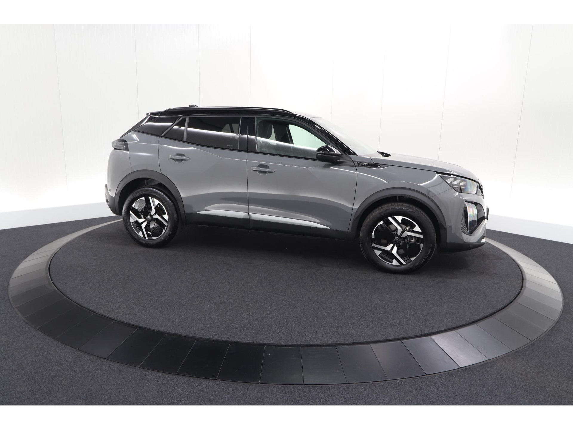 Peugeot 2008 1.2 Hybrid 136 GT | 360 Camera | Adaptieve Cruise Control | Navigatie | Dodehoekdetectie