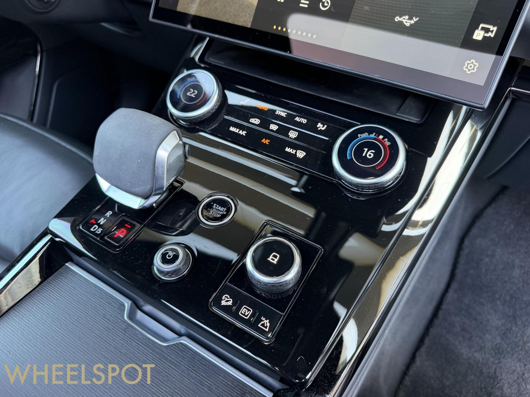 Range Rover Sport 3.0 P440e Dynamic HSE|Pano|Lucht|360|BTW
