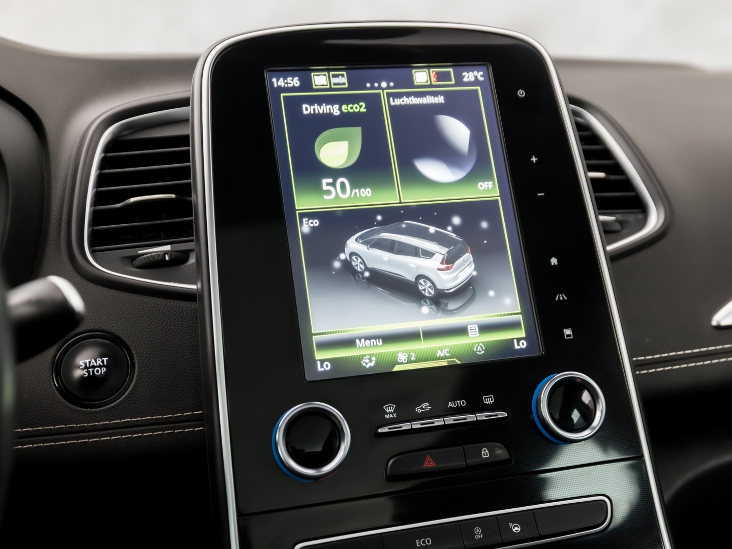 Renault Grand Scénic 1.3 TCe Bose 7 Persoons (PANORAMADAK, APPLE CARPLAY, GROOT NAVI, LEDER, SPORTSTOELEN, GETINT GLAS, BOSE AUDIO, CAMERA, NIEUWE APK, NIEUWSTAAT)