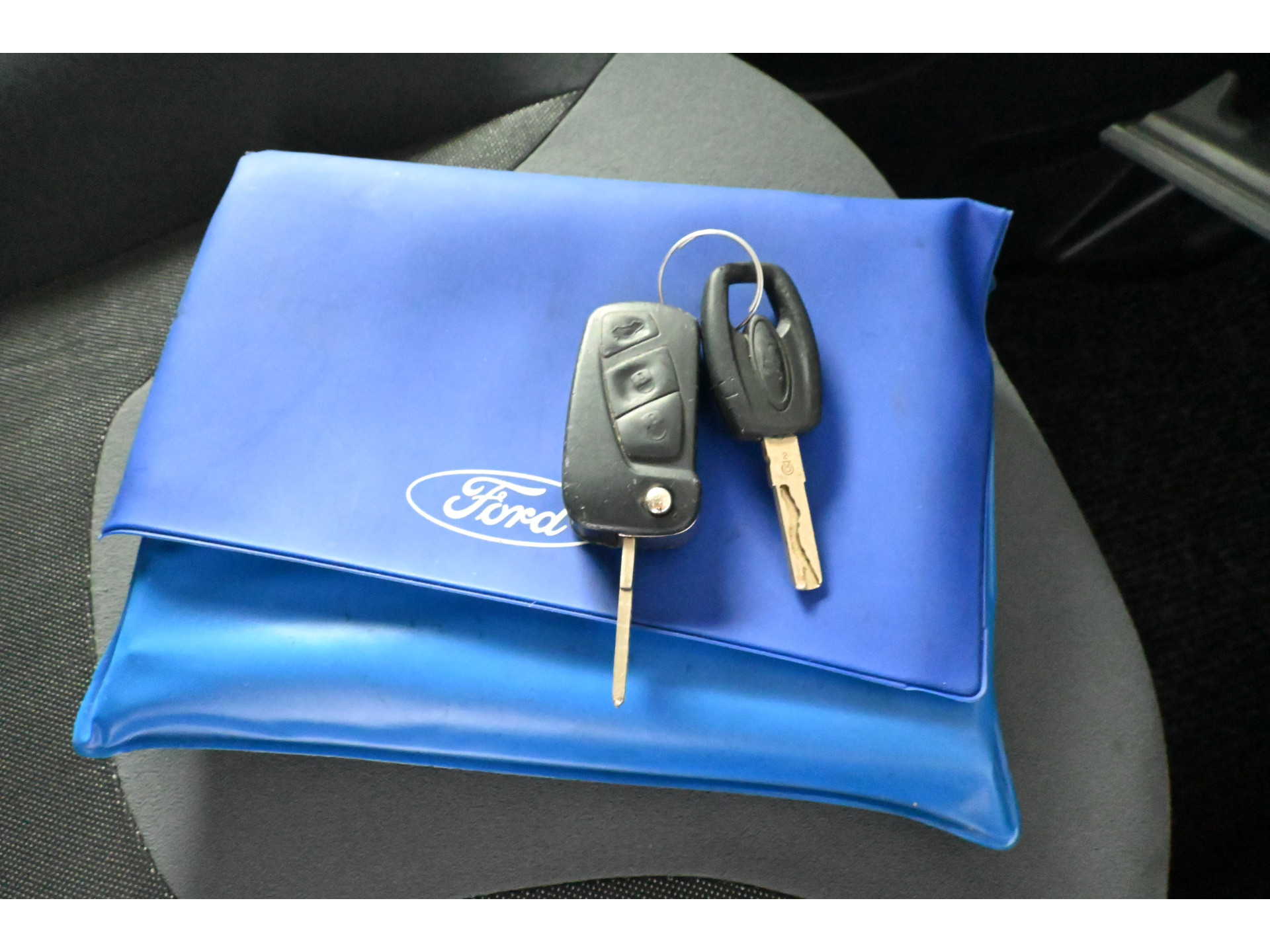 Ford Ka 1.2 Trend Airco Elektrisch Pakket! Licht metaal Nieuwe APK! Inruil Mogelijk!