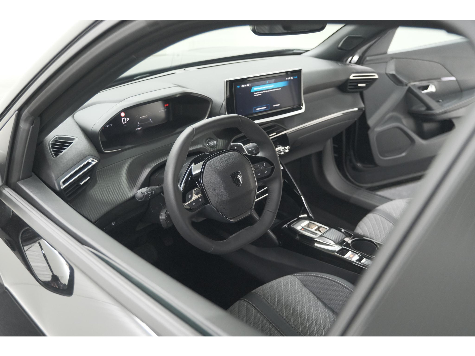 Peugeot 2008 1.2 Hybrid 145 Allure | 360 Camera | Adaptieve Cruise Control | Dodehoekdetectie | Apple Carplay