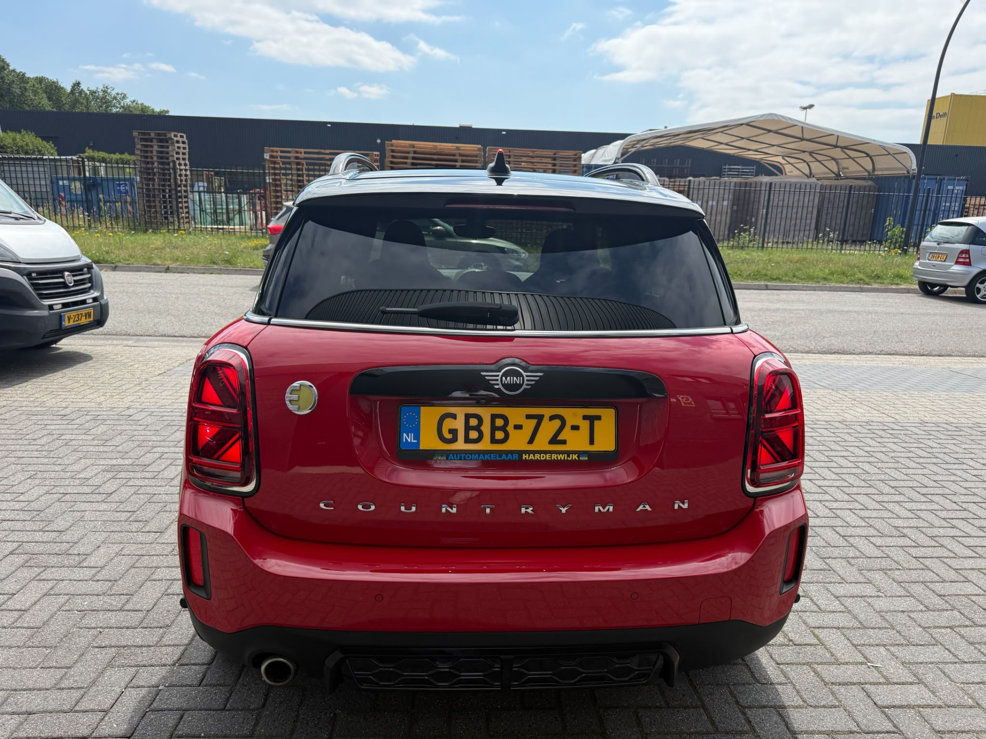 MINI Countryman 1.5 Cooper S E ALL4 | 2E EIGENAAR | 3/6/12MND GARANTIE | PANO | LED | AUTOMAAT | CARPLAY | DAB | NAVI | SFEER | CRUISE