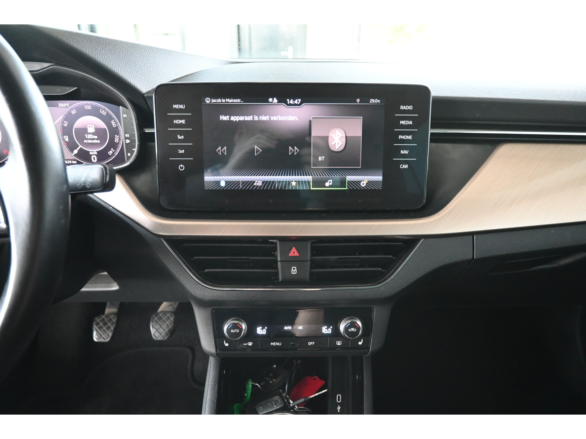 ŠKODA Scala 1.0 TSI Business Edition Clima Carplay Stoelverwarming Virtual Rijklaarprijs! Inruil Mogelijk!