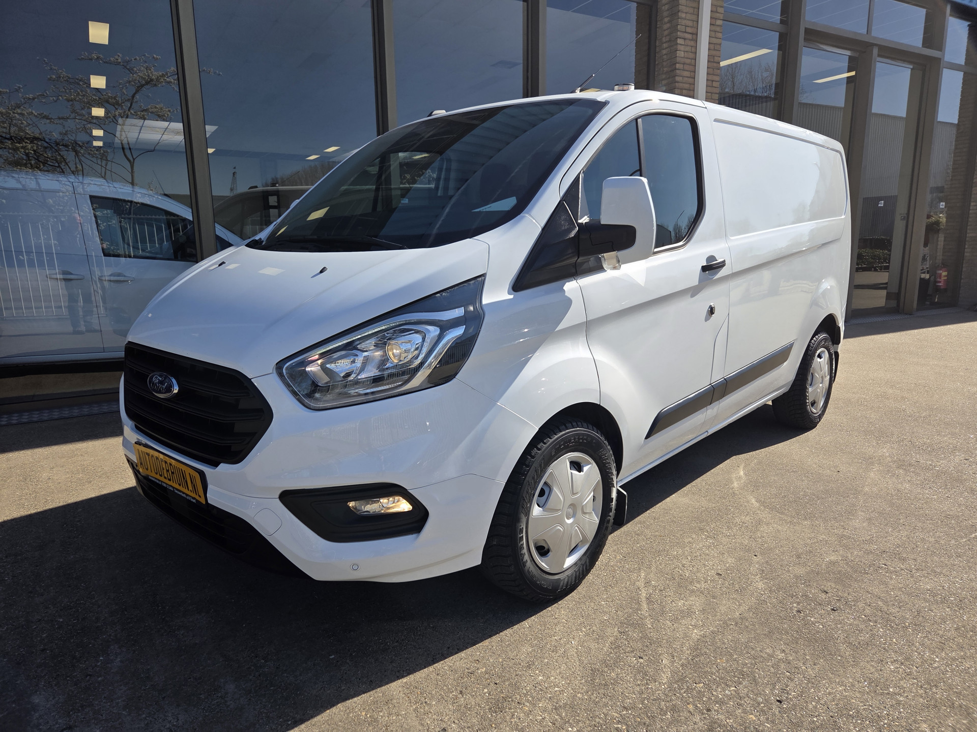 Ford Transit Custom 2.0 TDCI Automaat  Trend Airco Cruisecontrol Navi Trekhaak Verwarmde stoel