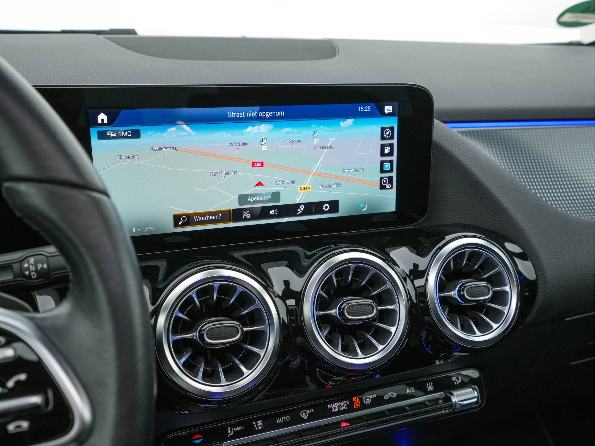 Mercedes-Benz EQA 250 Business Solution Luxury 67 kWh [ 3-Fase ] (SOH-94%) (INCL-BTW) *PANO | LEATHER | WIDESCREEN-COCKPIT | FULL-LED | BLINDSPOT | AMBIENT-LIGHT | CAMERA | NAVI-FULLMAP | DAB+ | COMFORT-SEATS | ECC | SHIFTPADDLES | CRUISE | HEATED-SEATS |