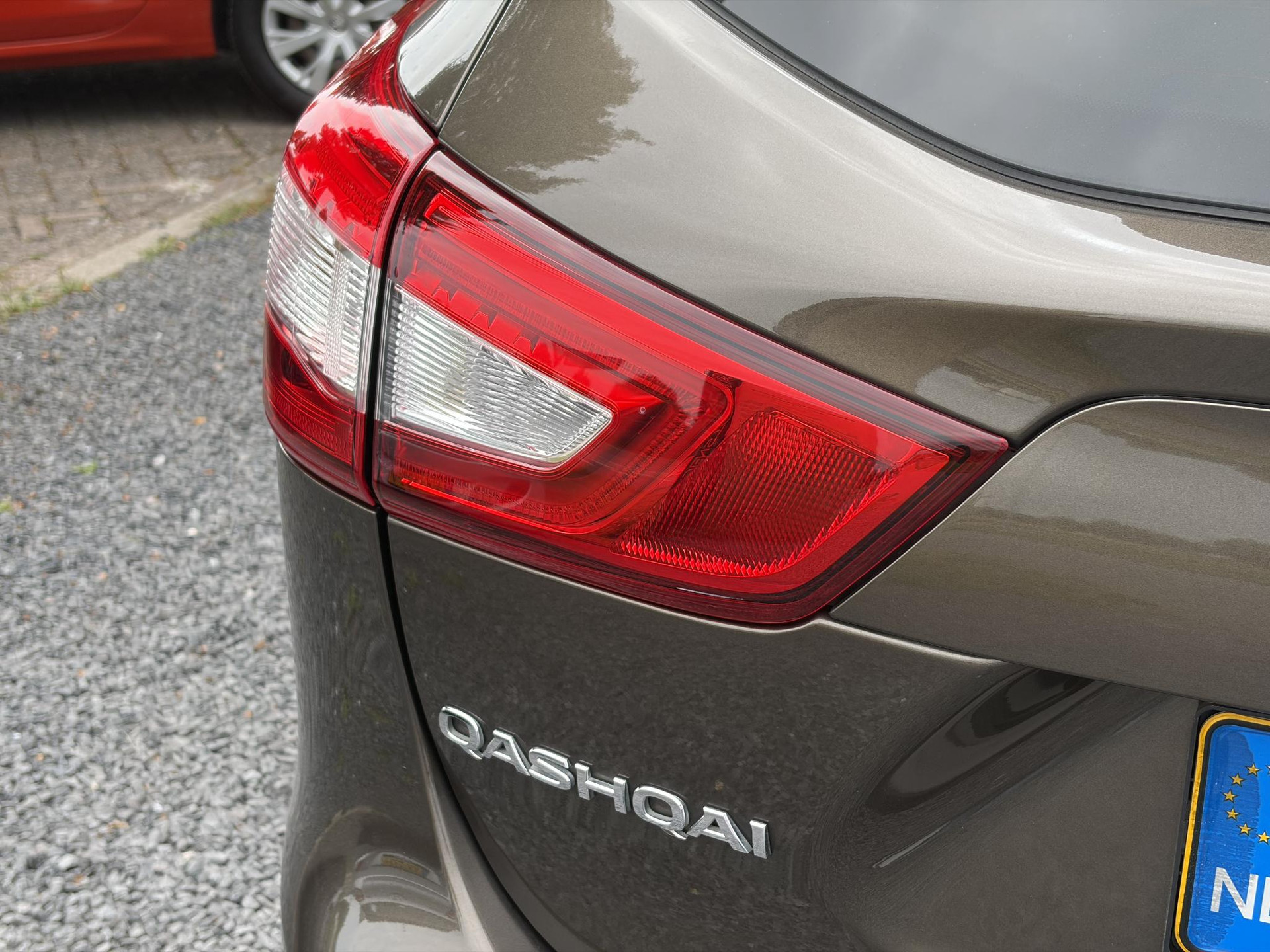 Nissan Qashqai 1.2 N-Connecta 360° Camera,Trekhaak,Navi,Pdc V+A,Keyless,6 Bak,Clima,Cruise,2e Eigenaar,115pk,Lm velgen,Apk tot 09-2027