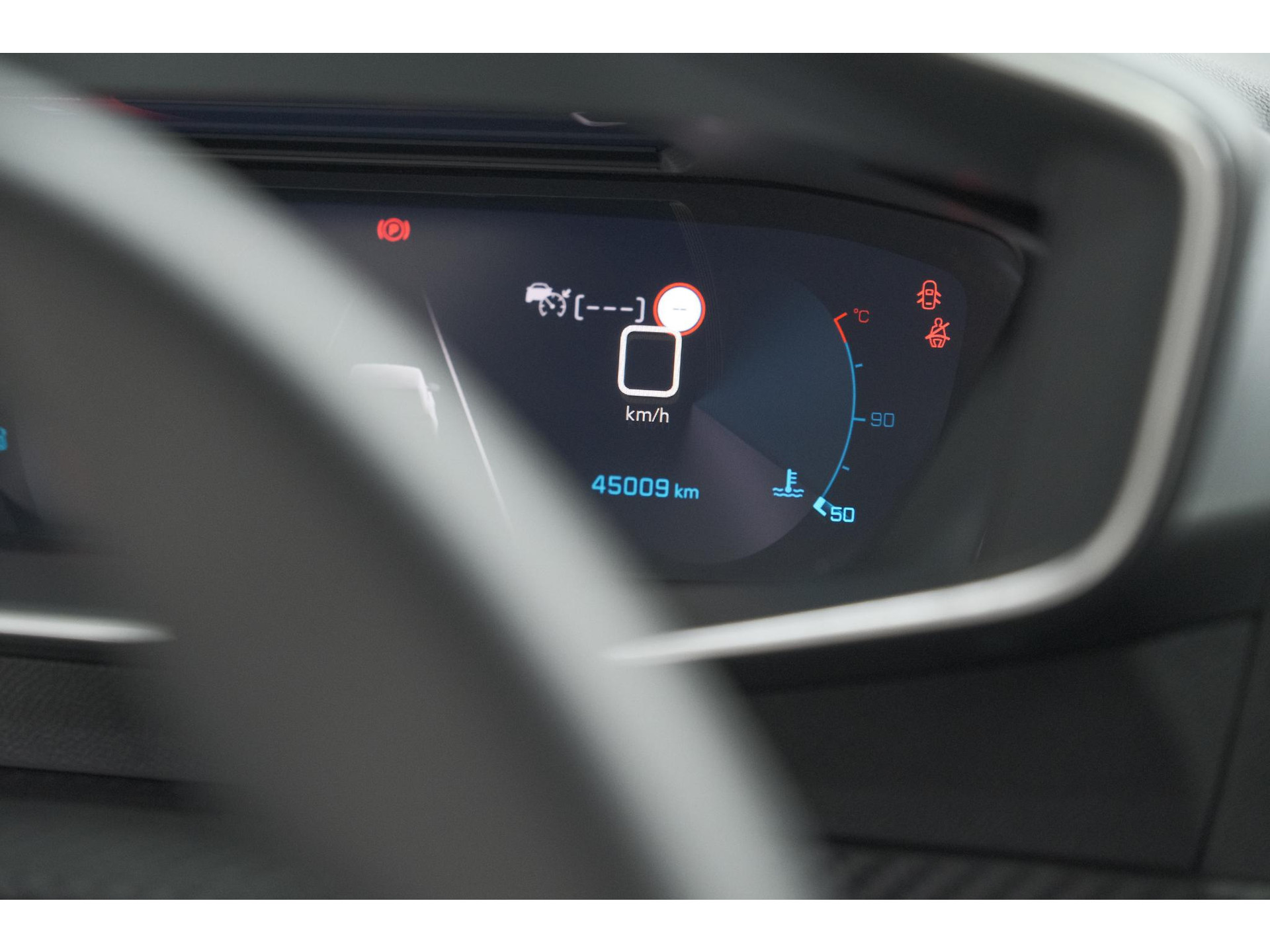 Peugeot 2008 PureTech 130 Allure Pack | Camera | Adaptieve Cruise Control | Apple Carplay | Stoelverwarming