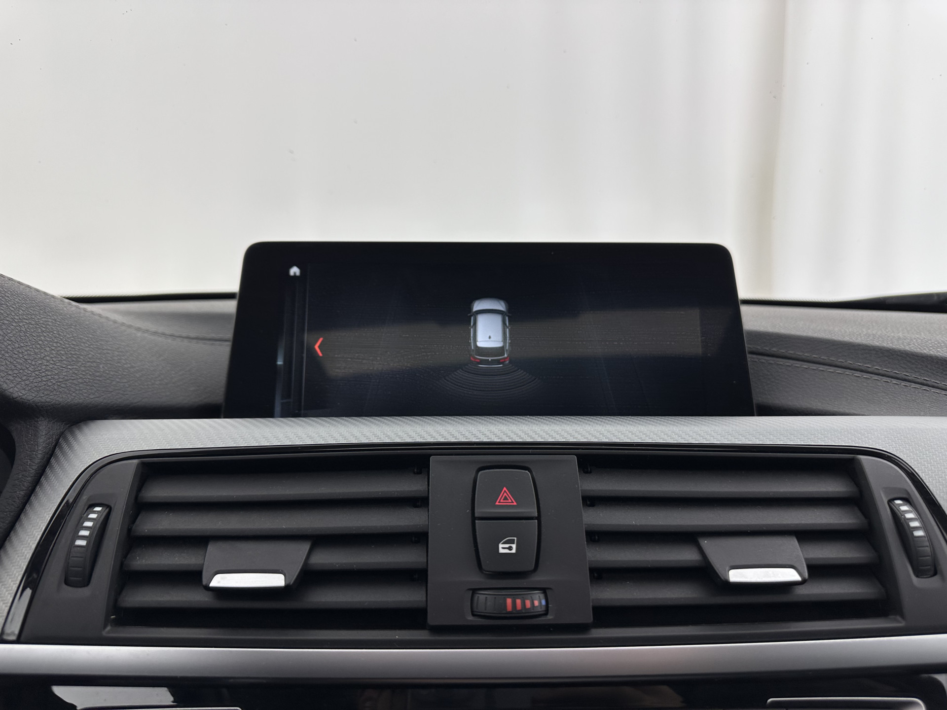 BMW 3-serie Touring 320d EDE Executive Aut. *PANO | LEATHER | FULL-LED | DIGI-COCKPIT | HEATED-SPORTSEATS | NAVI-FULLMAP | PRIVACY-GLASS | ECC | KEYLESS | LANE-ASSIST | PDC | CRUISE | TOWBAR | 18''ALU*