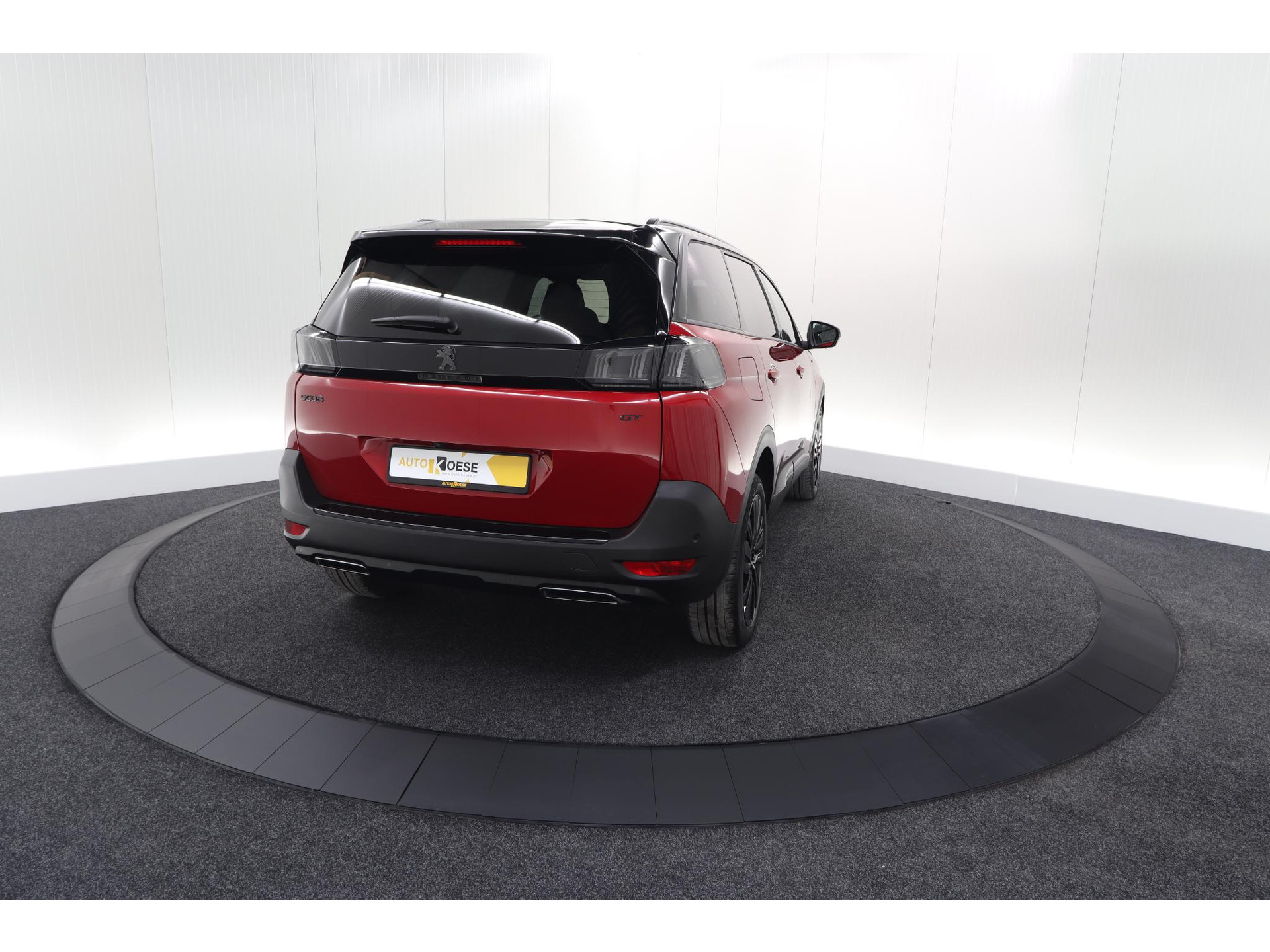 Peugeot 5008 PureTech 130 EAT8 GT Black Pack | Elektrische Kofferklep | Camera | Adaptieve Cruise Control | Dodehoekdetectie