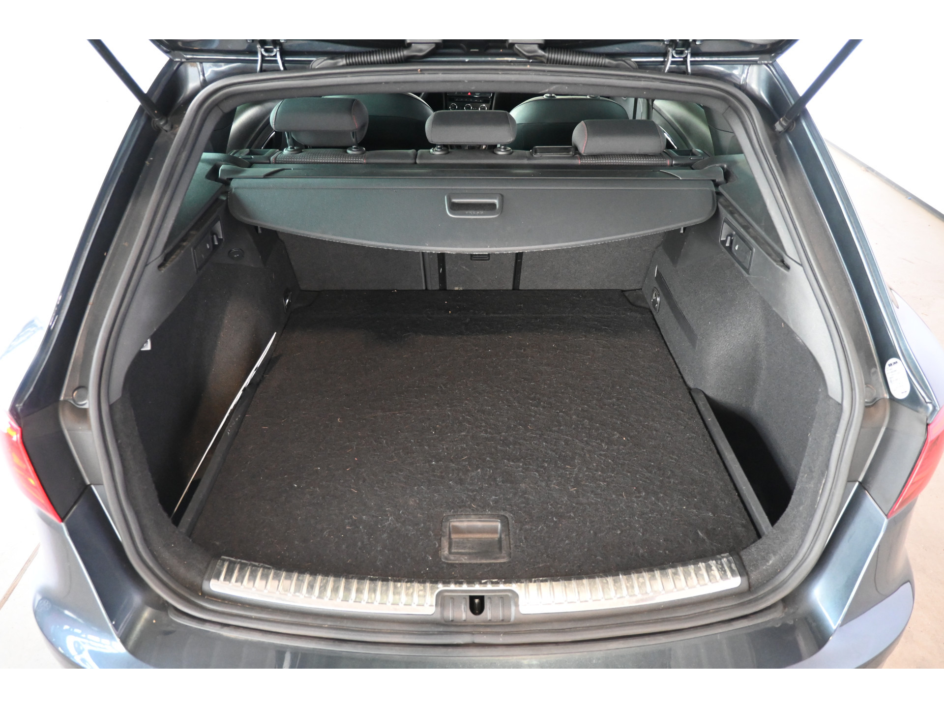 SEAT Leon ST 1.0 TSI FR Ultimate Edition Clima Navigatie Stoelverwarming Rijklaarprijs Inruil Mogelijk!