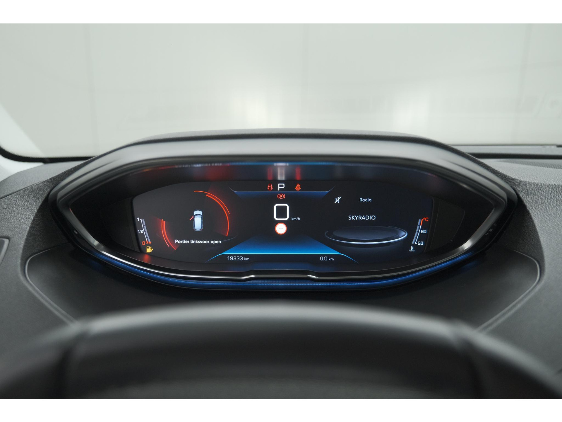 Peugeot 3008 PureTech 130 EAT8 Blue Lease Premium | Elektrische Kofferklep | Dodehoekdetectie | Stoelen-Pakket