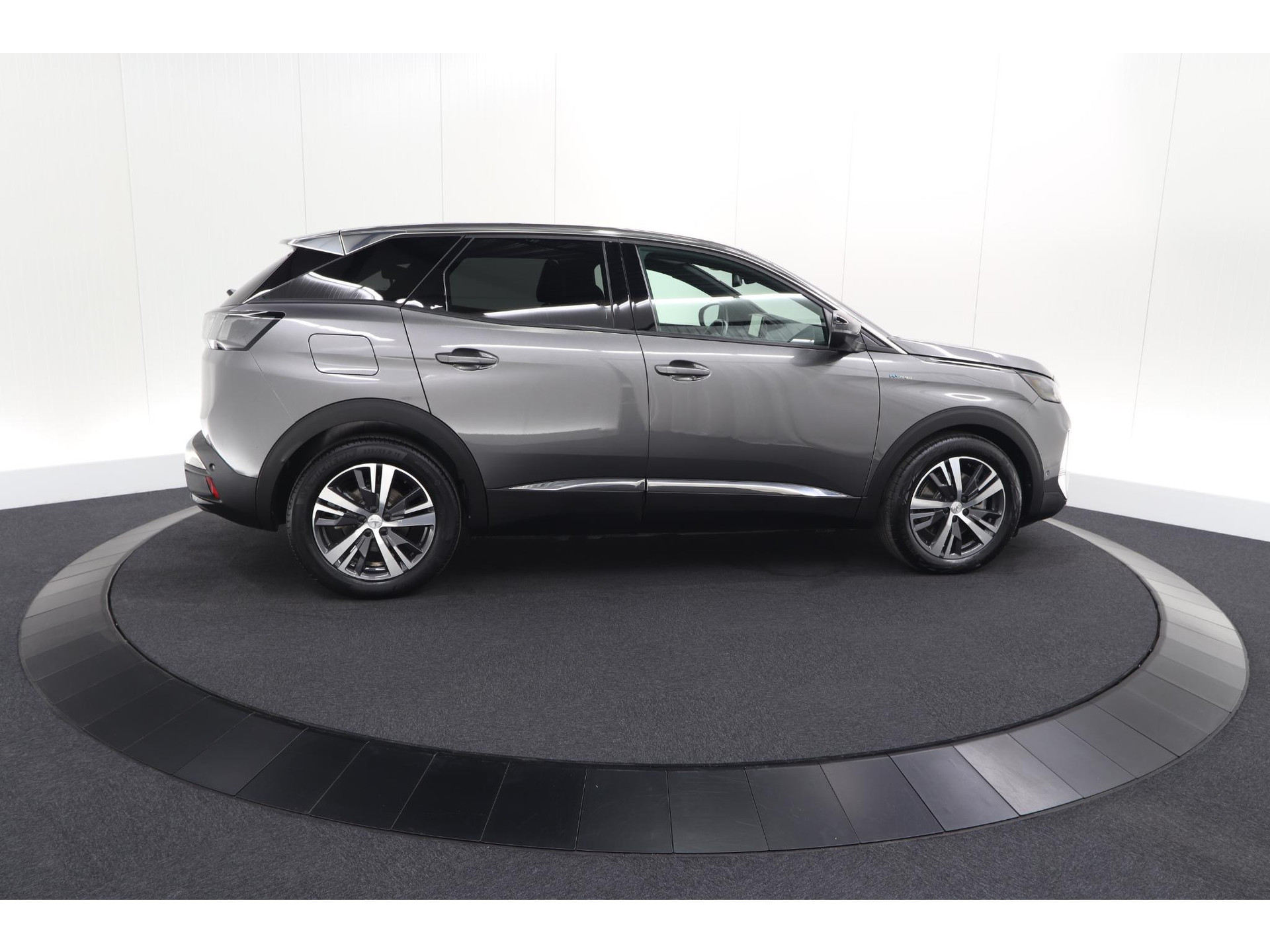 Peugeot 3008 1.6 HYbrid 225 Allure | Camera | Dodehoekdetectie | Navigatie | Apple Carplay