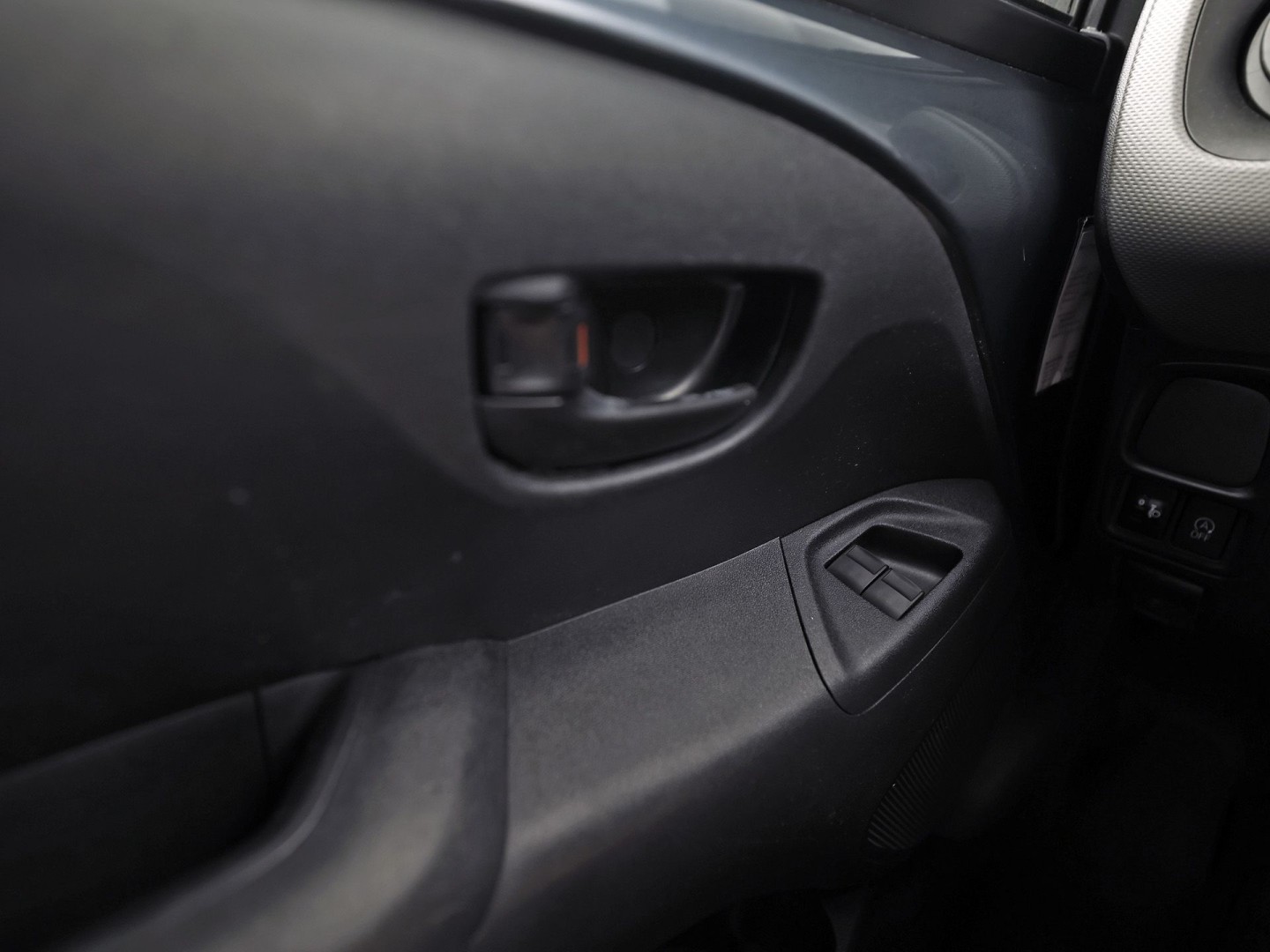 Peugeot 108 1.0 e-VTi Sport (AIRCO, ELEK RAMEN, SPORTSTOELEN, BLUETOOTH, NIEUWSTAAT)