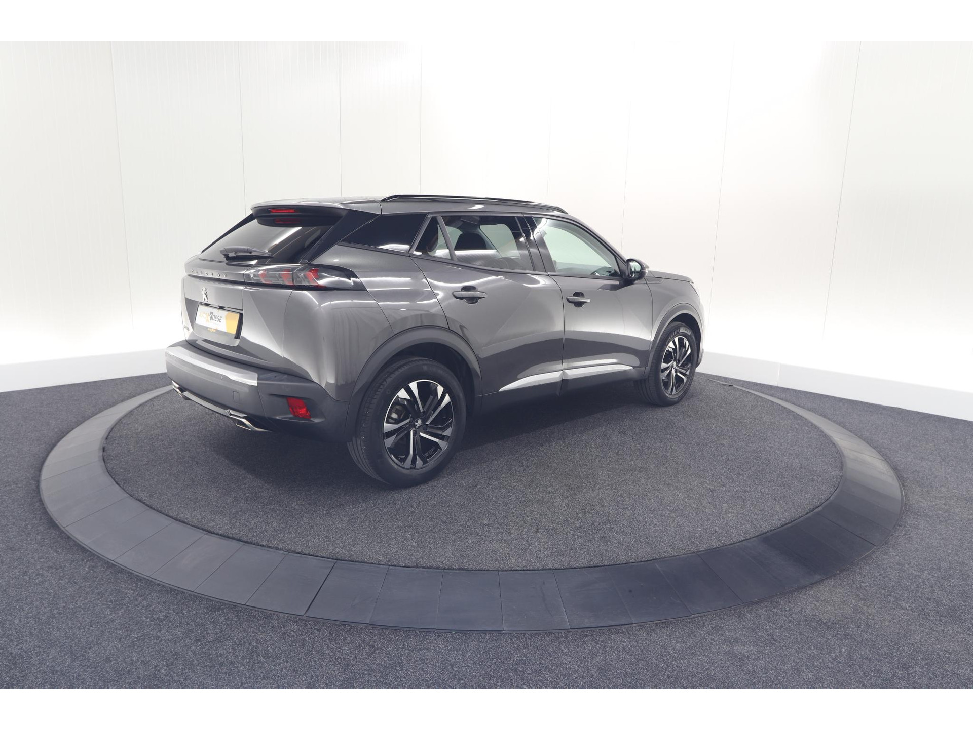 Peugeot 2008 PureTech 130 EAT8 Allure Pack | Stoelverwarming | Adaptieve Cruise Control | Camera