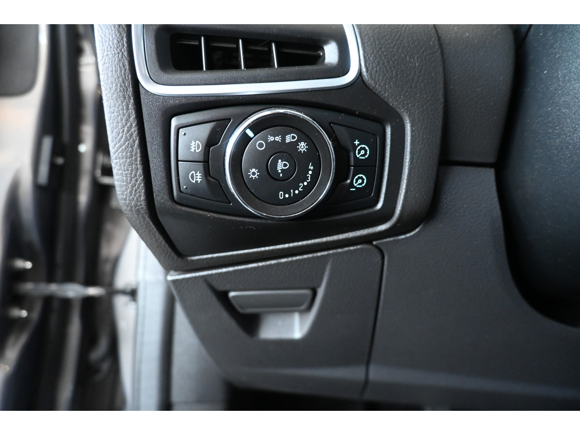 Ford Focus 1.6 EcoBoost Titanium Clima Trekhaak Pdc Cruise control 100% Onderhouden! Inruil Mogelijk!