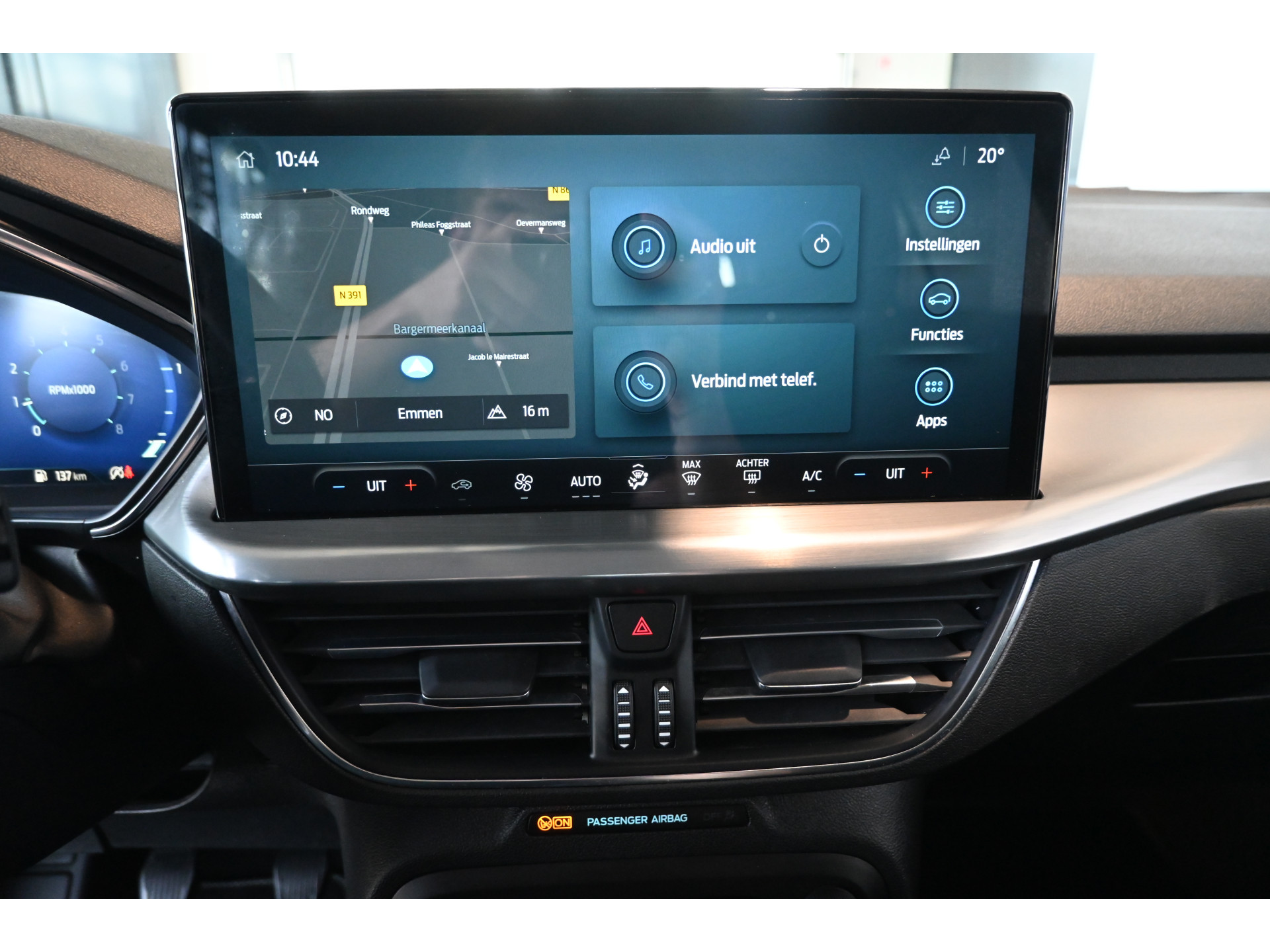 Ford Focus Wagon 1.0 EcoBoost Hybrid Titanium X Nap! Cruise Clima Full LED Trekhaak CarPlay Navigatie Inruil Mogelijk!