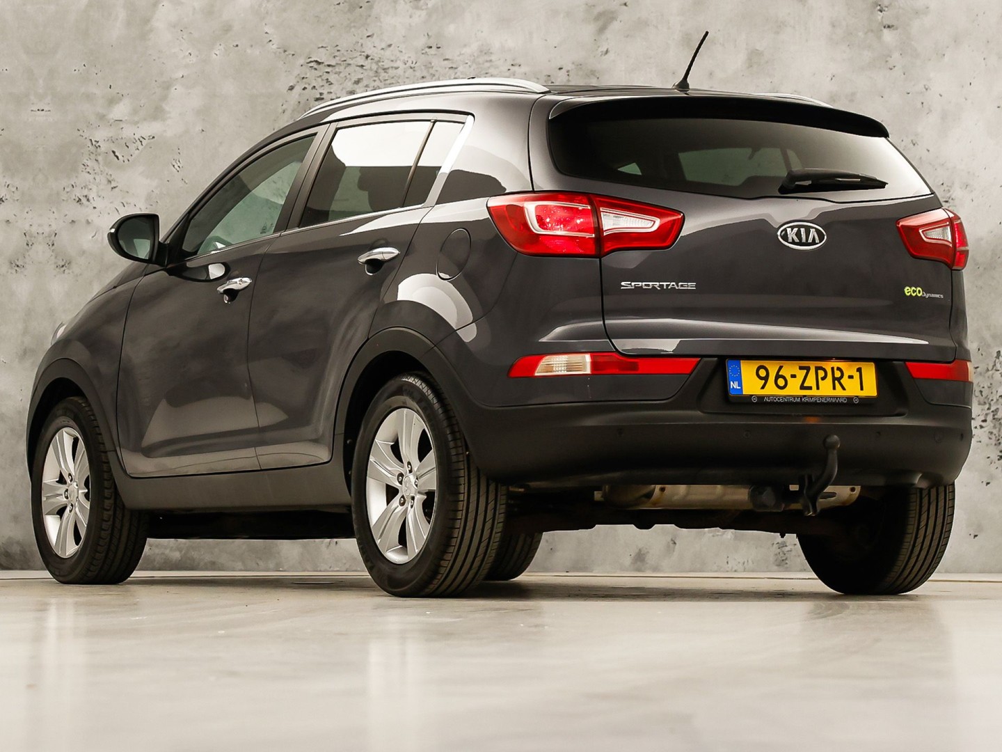 Kia Sportage 1.6 GDI SportPack (SCHERM, CLIMATE, GETINT GLAS, SPORTSTOELEN, TREKHAAK, PARKEERSENSOREN, CRUISE, NIEUWE APK, NIEUWSTAAT)