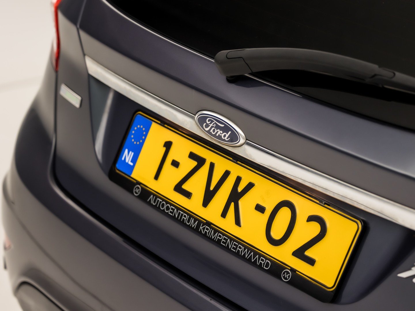 Ford Fiesta 1.0 EcoBoost Titanium Sport 101Pk (NAVIGATIE, 1e EIGENAAR, CLIMATE, STOELVERWARMING, SPORTSTOELEN, GETINT GLAS, CRUISE, PARKEERSENSOREN, TREKHAAK, LM VELGEN, NIEUWSTAAT)