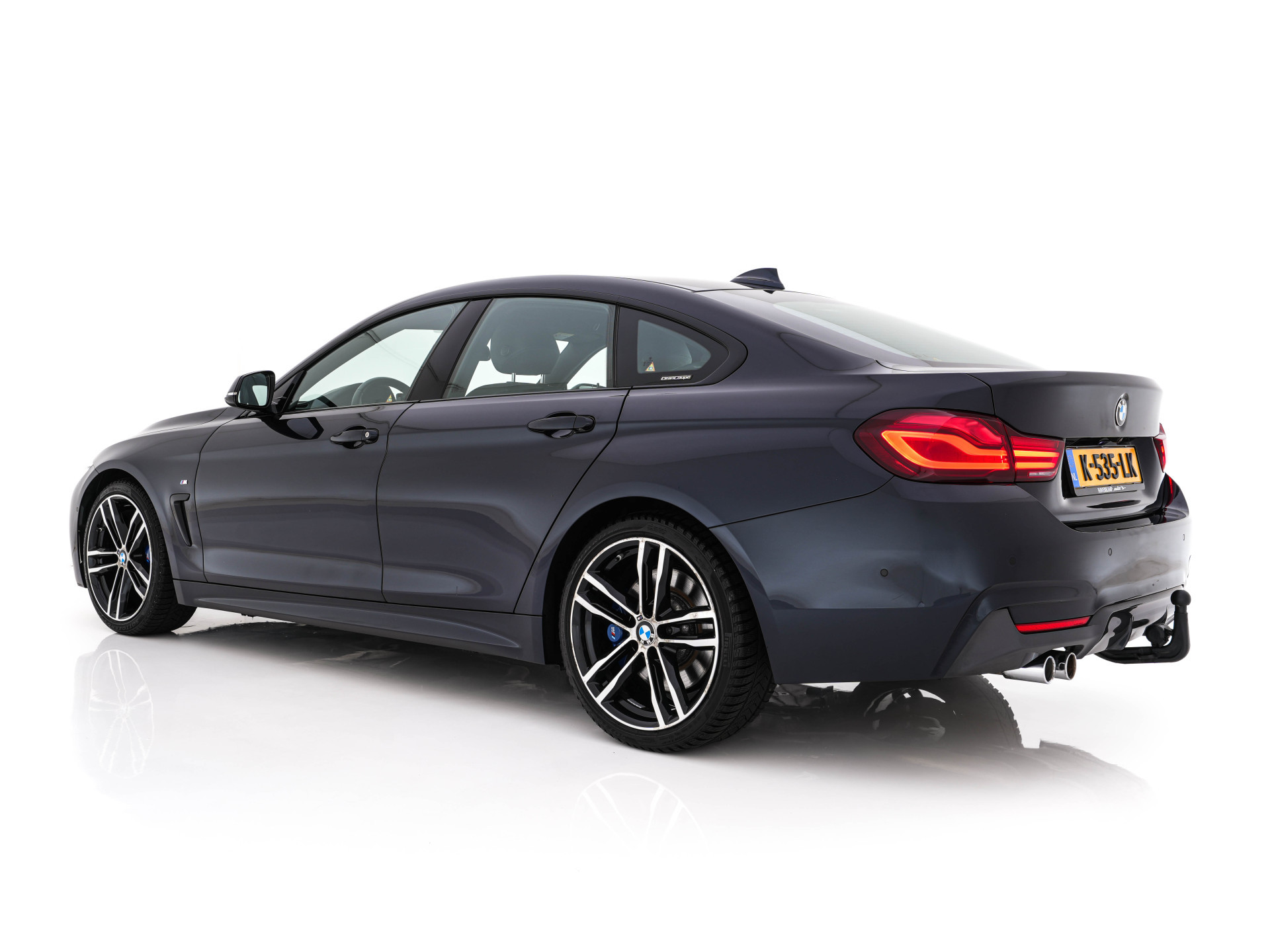 BMW 4-serie Gran Coupé 420i M-Sportpack High Executive Edition (INCL-BTW) Aut. *LEATHER | FULL-LED | DIGI-COCKPIT | HIFI-SOUND | HEATED-SPORTSEATS | DAB+ | CAMERA | SHIFTPADDLES | PRIVACYGLASS | HEAD-UP | TOWBAR | KEYLESS | CARBON-INLAY | 19''ALU*