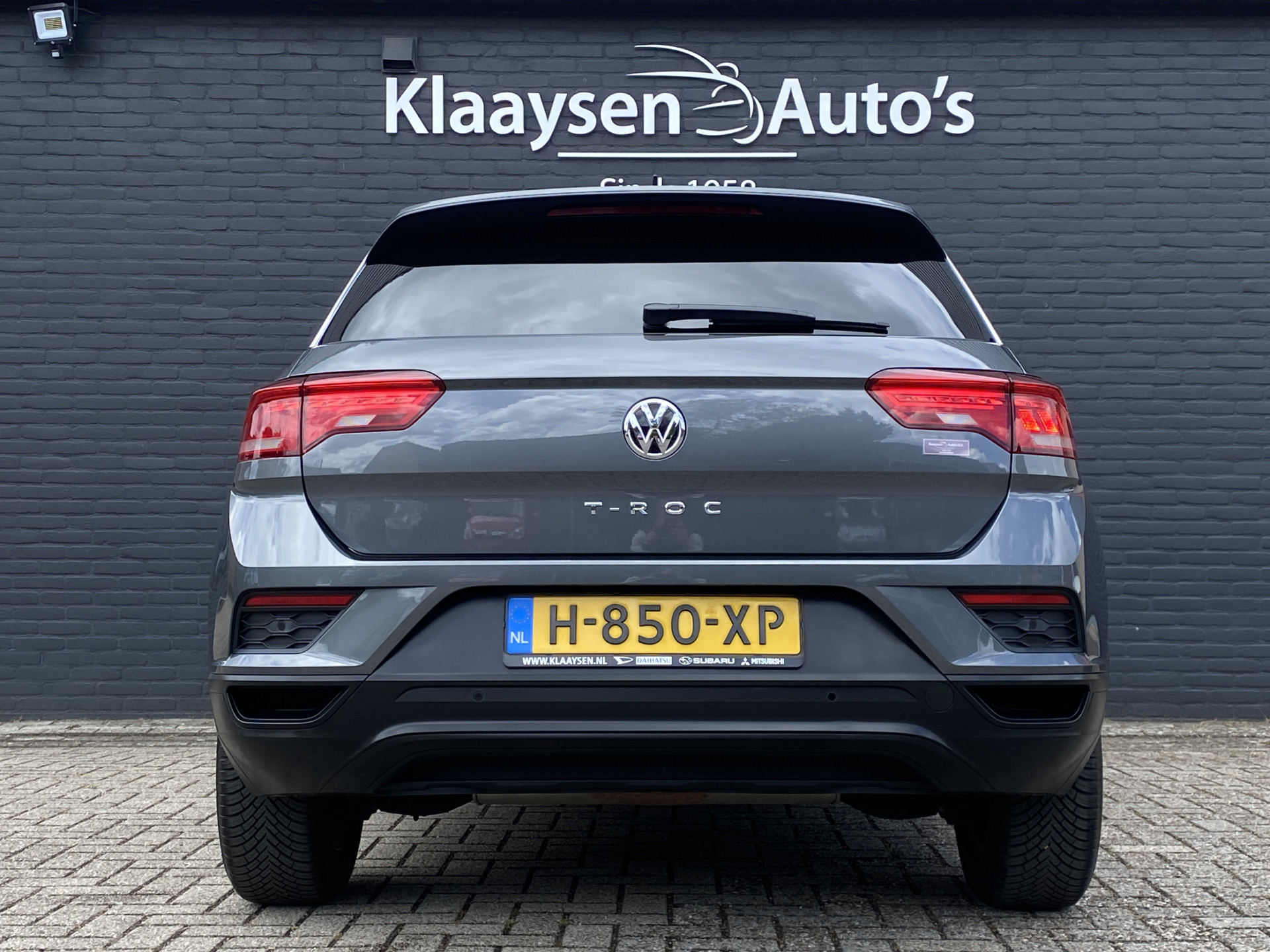 Volkswagen T-Roc 1.0 TSI Style 116 pk | adaptieve cruise control | navigatie | parkeersensoren | all season banden | climate control