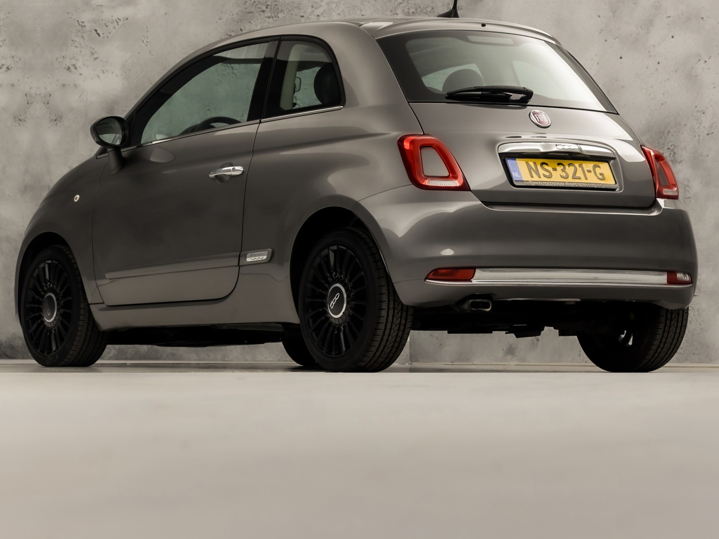 Fiat 500 0.9 TwinAir Turbo Sport (PANORAMADAK, NAVIGATIE, LM VELGEN, SPORTSTOELEN, ELEK RAMEN, BLUETOOTH, NIEUWSTAAT)