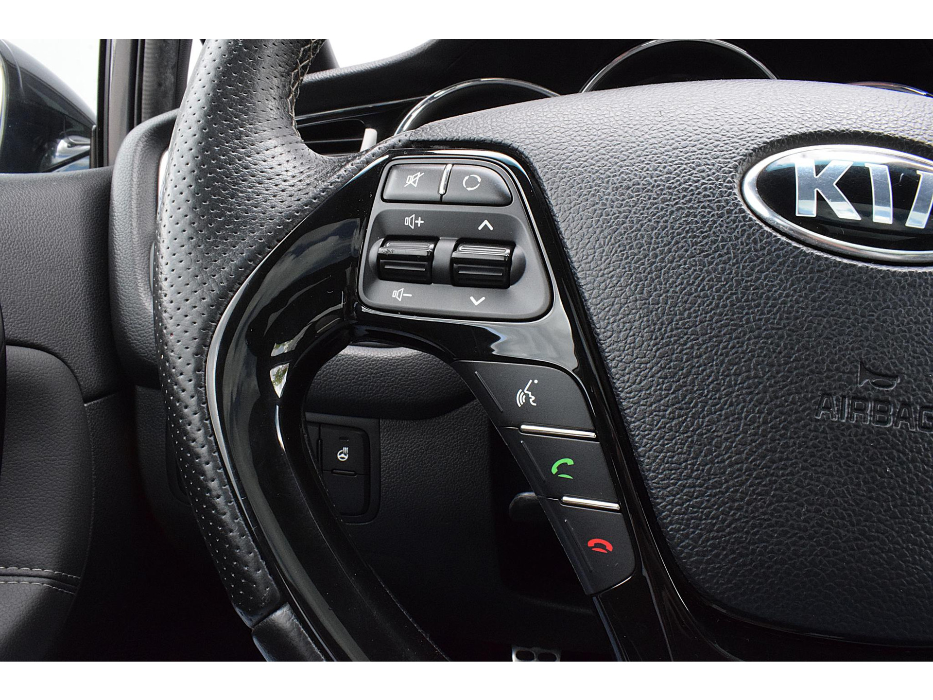 Kia cee'd Sportswagon 1.0 T-GDi GT-Line Summer Edition | Apple CarPlay | Pano | Stuur- en Stoelverwarming