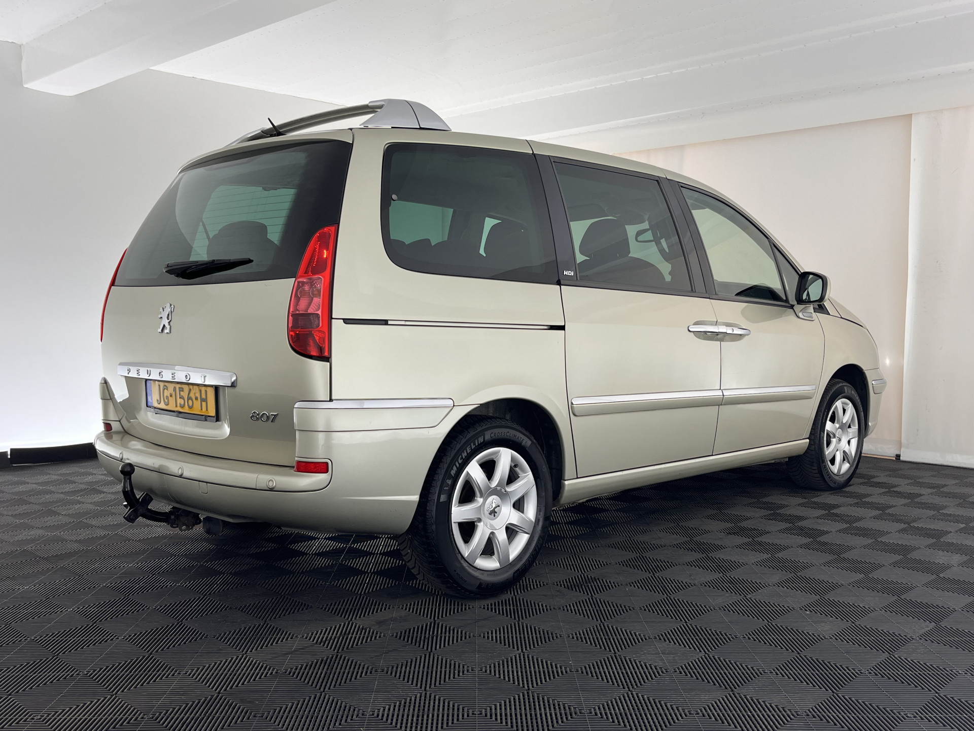 Peugeot 807 2.0 HDiF ST [ 7-Pers. ] Aut. *NAVI-FULLMAP | XENON | VELOURS-COMFORT-SEATS | HEATED-SEATS | ECC | PDC | CRUISE | TOWBAR | 16''ALU*