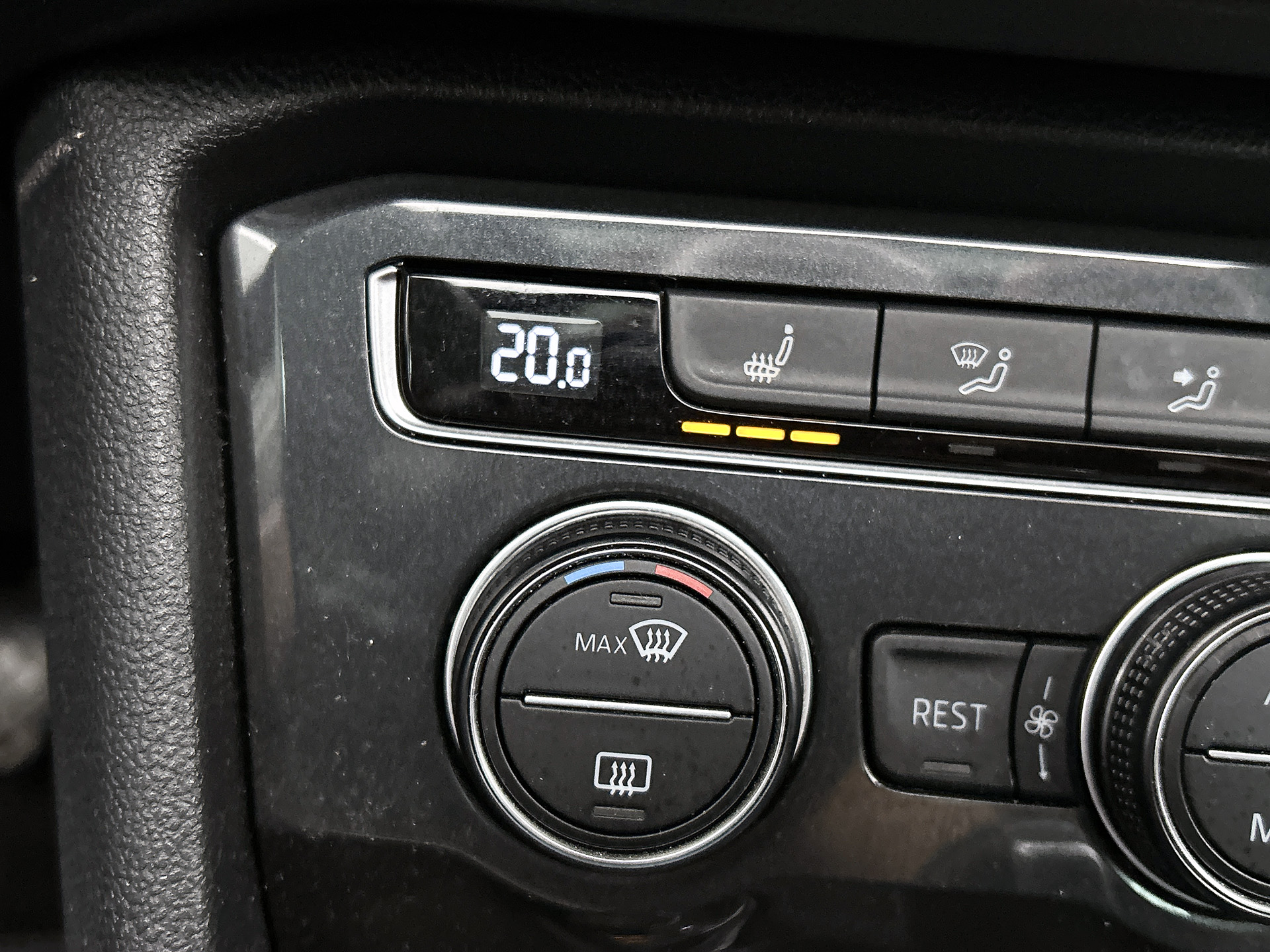 Volkswagen Tiguan 2.0 TSI 4Motion Highline Business R | PANORAMA | HEAD UP | ADAPTIVE | ELEKTR. A-KLEP | STOELVERW. | NAVI |