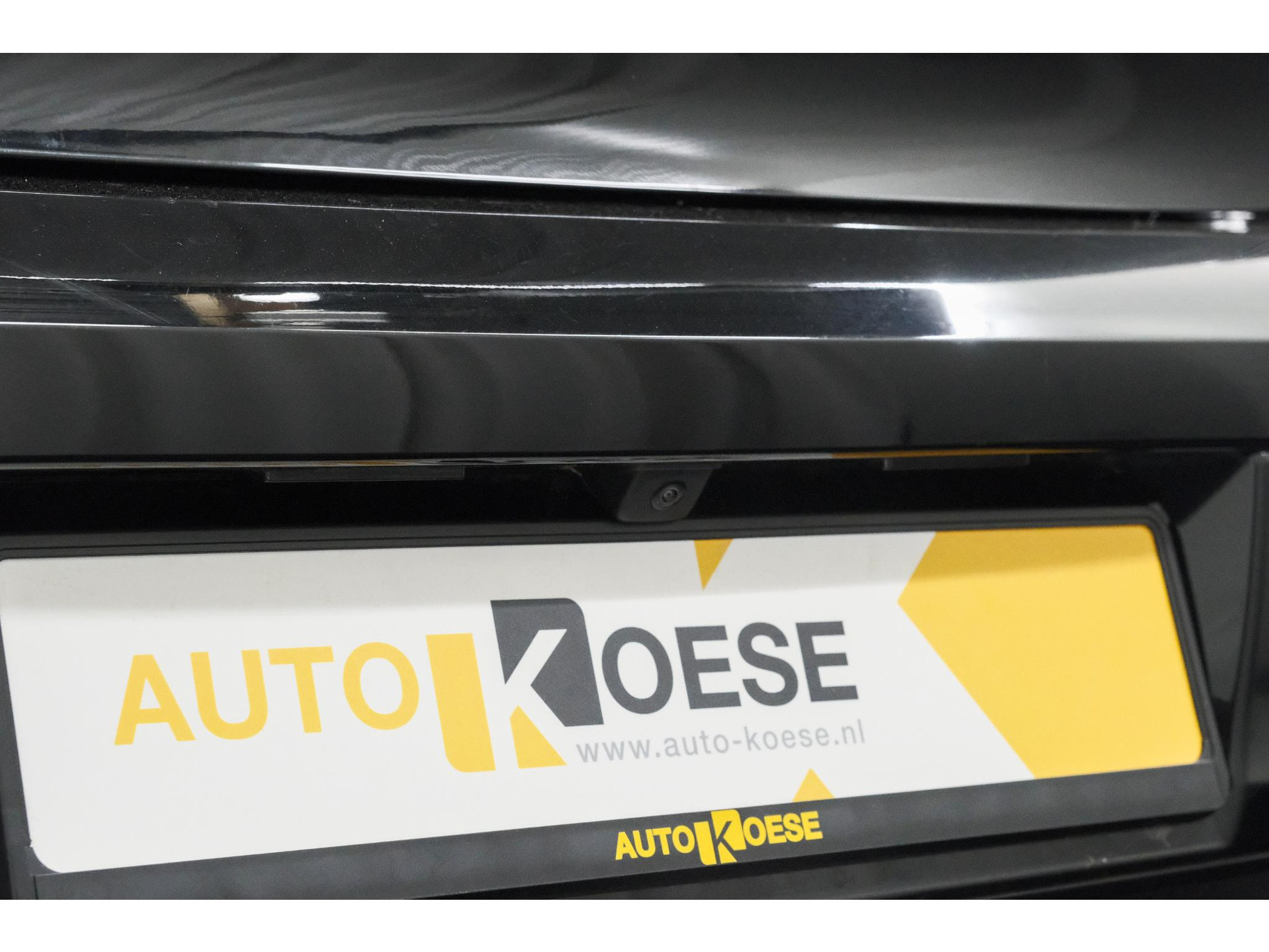 Peugeot e-208 EV Allure 50 kWh | 98,9% SOH | Camera | Navigatie | Parkeersensoren | Stoelverwarming