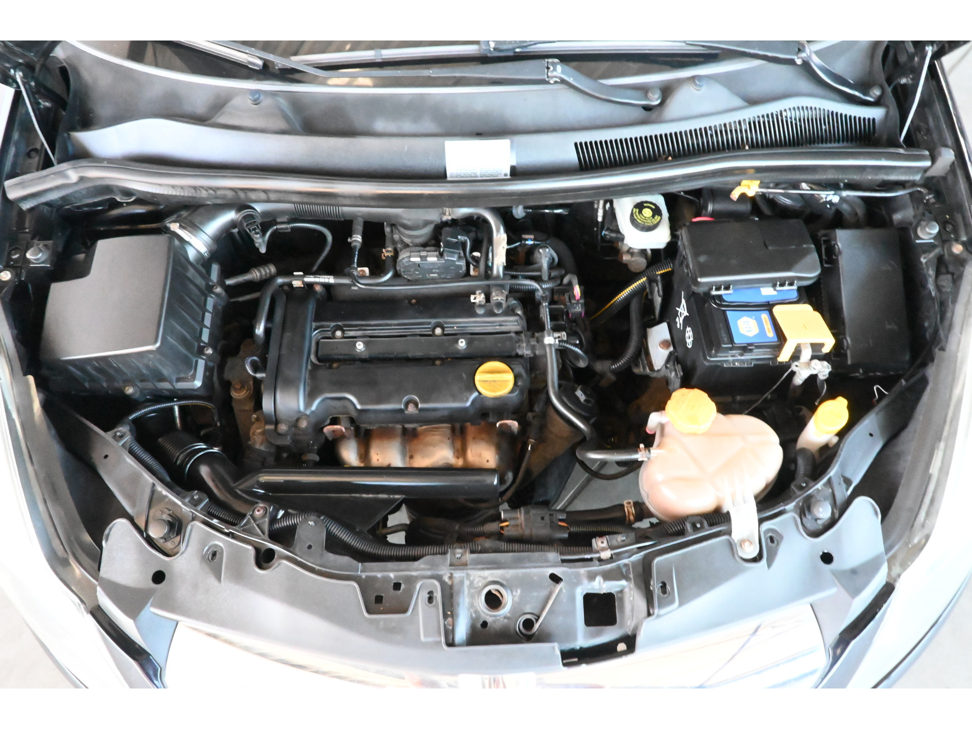 Opel Corsa 1.4-16V Enjoy BIJGELUID IN MOTOR Airco Stuur/Stoelverwarming All in Prijs! Inruil Mogelijk!