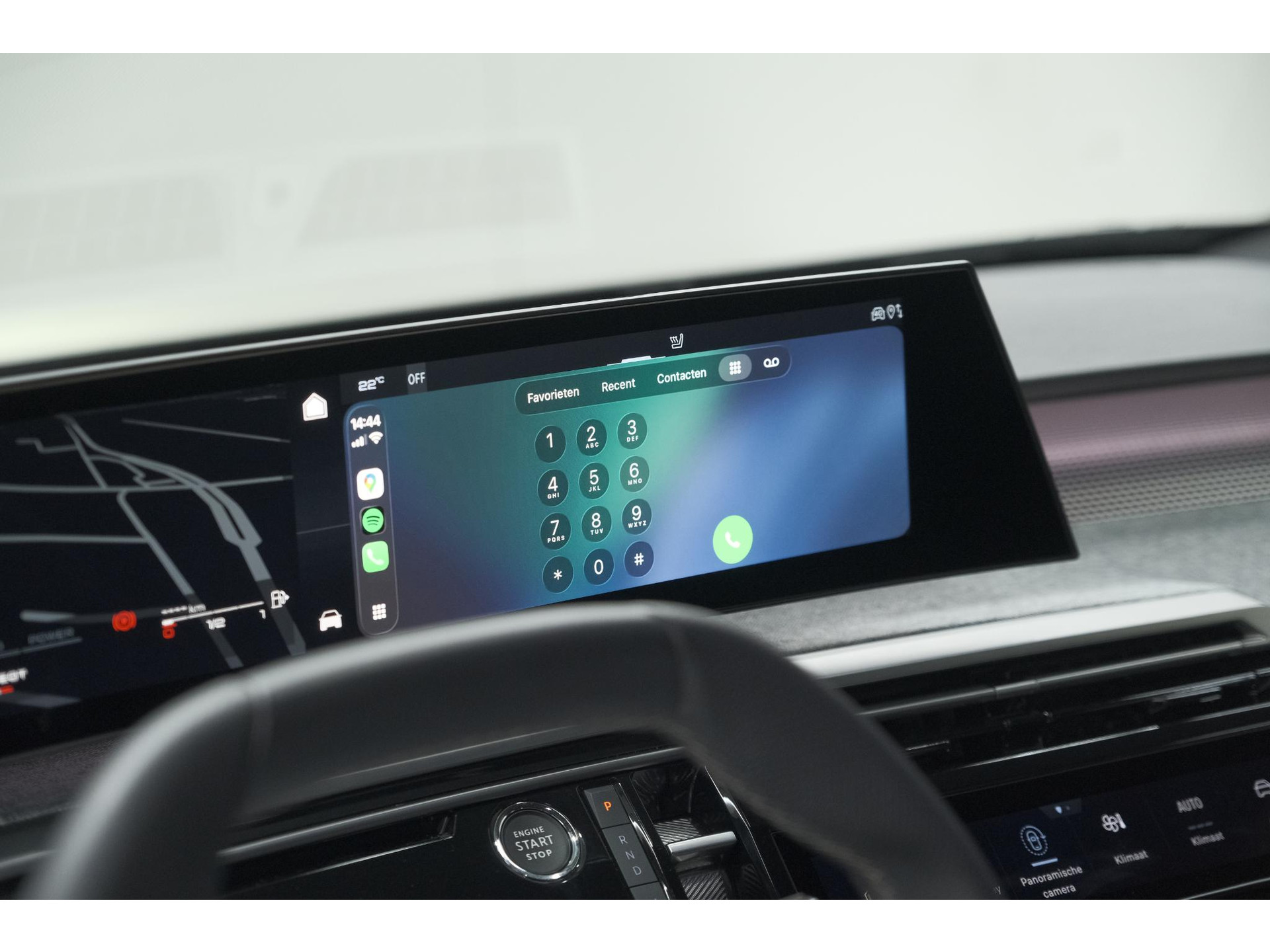 Peugeot 3008 1.2 Hybrid 136 GT | Panoramadak | 360 Camera | Stoelverwarming | Elektrische Kofferklep | Allseason Banden