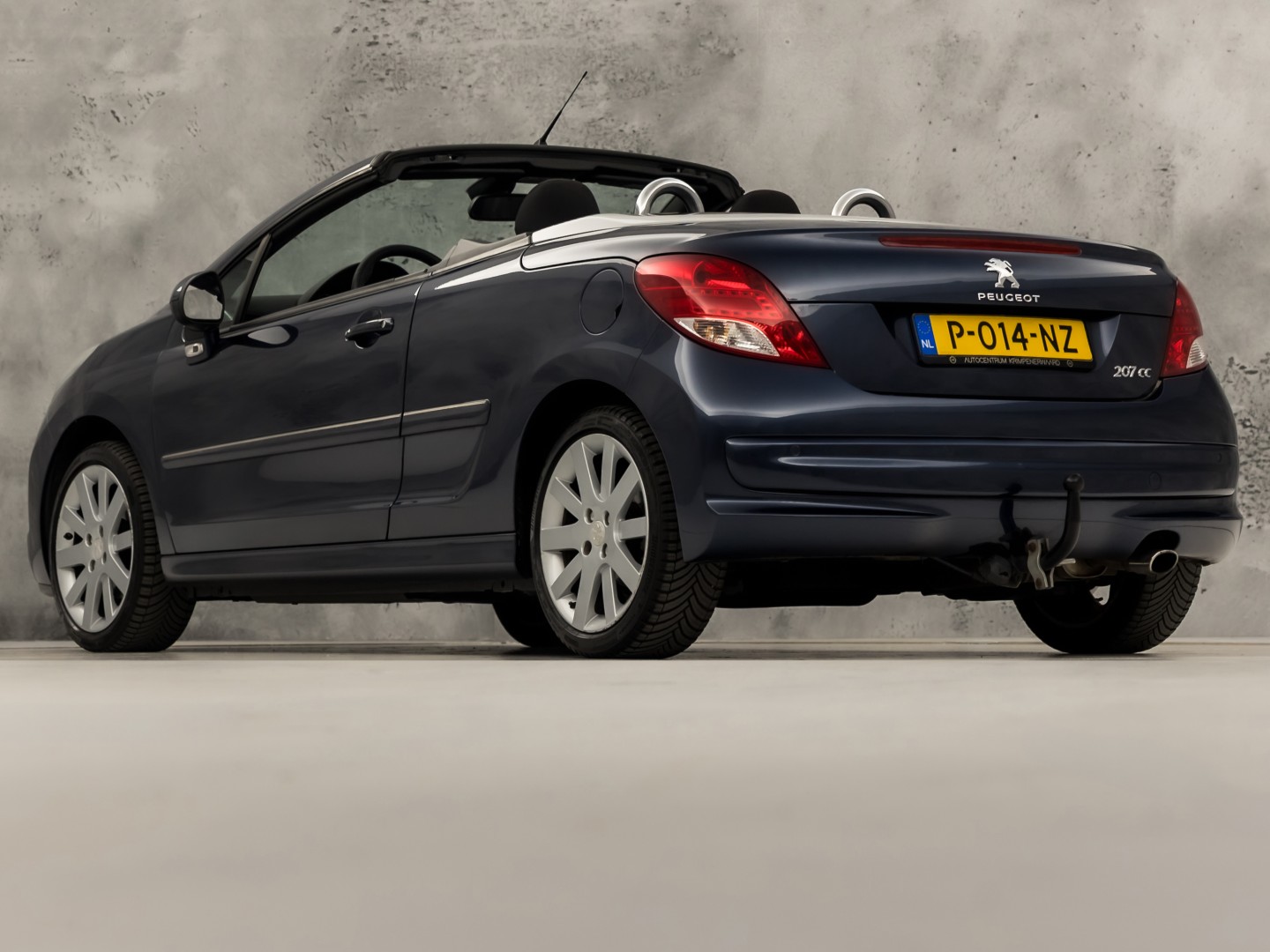 Peugeot 207 CC 1.6 VTi Sport (CLIMATE, TREKHAAK, CRUISE, SPORTSTOELEN, ELEKTRISCHE KAP, PARKEERSENSOREN, ELEK PAKKET, NIEUWSTAAT)