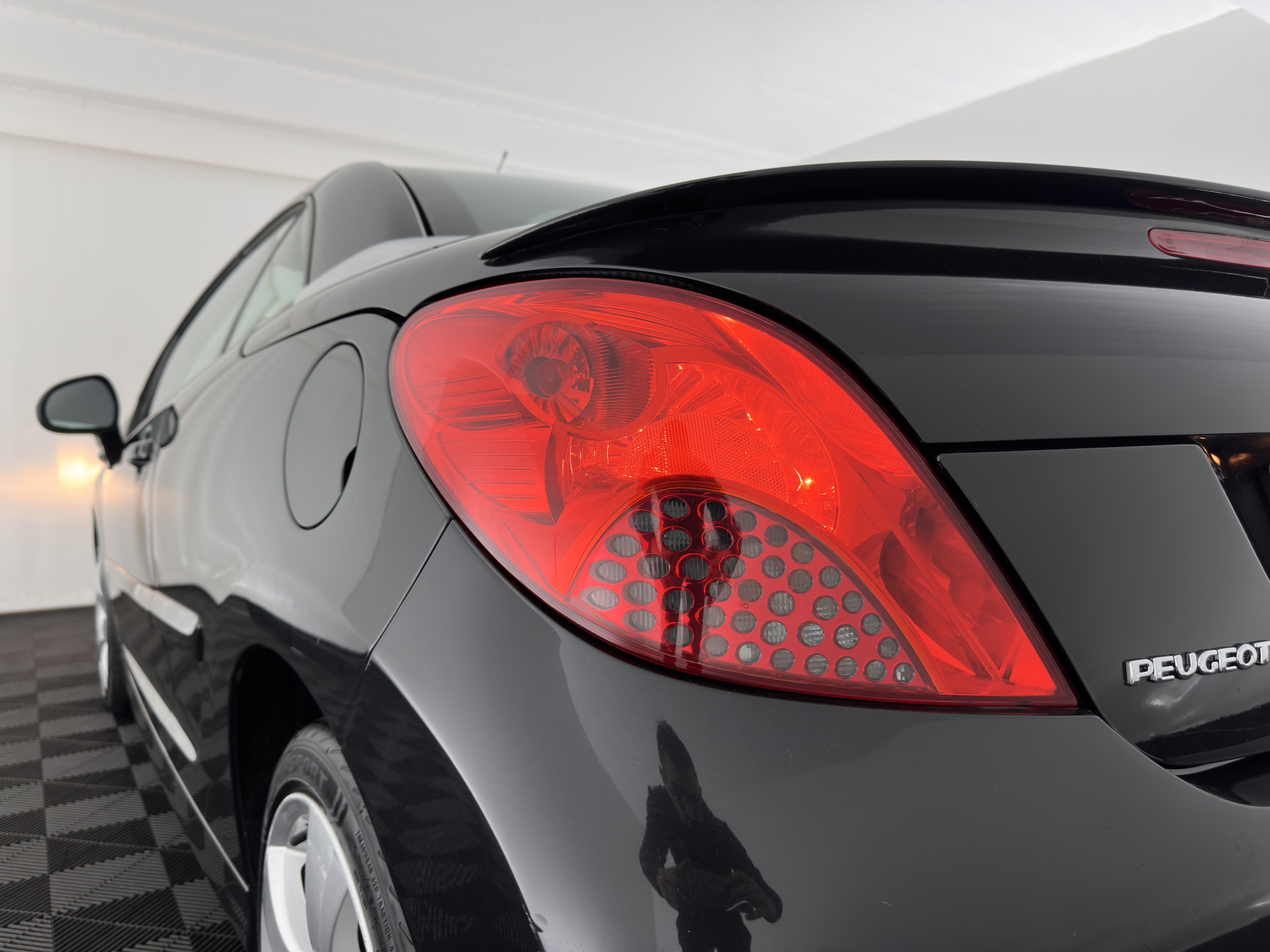 Peugeot 207 CC 1.6 VTi Pack Sport *HEATED-SPORTSEATS | ECC | RADIO/CD-MP3 | AIRSCARF | 17''ALU*