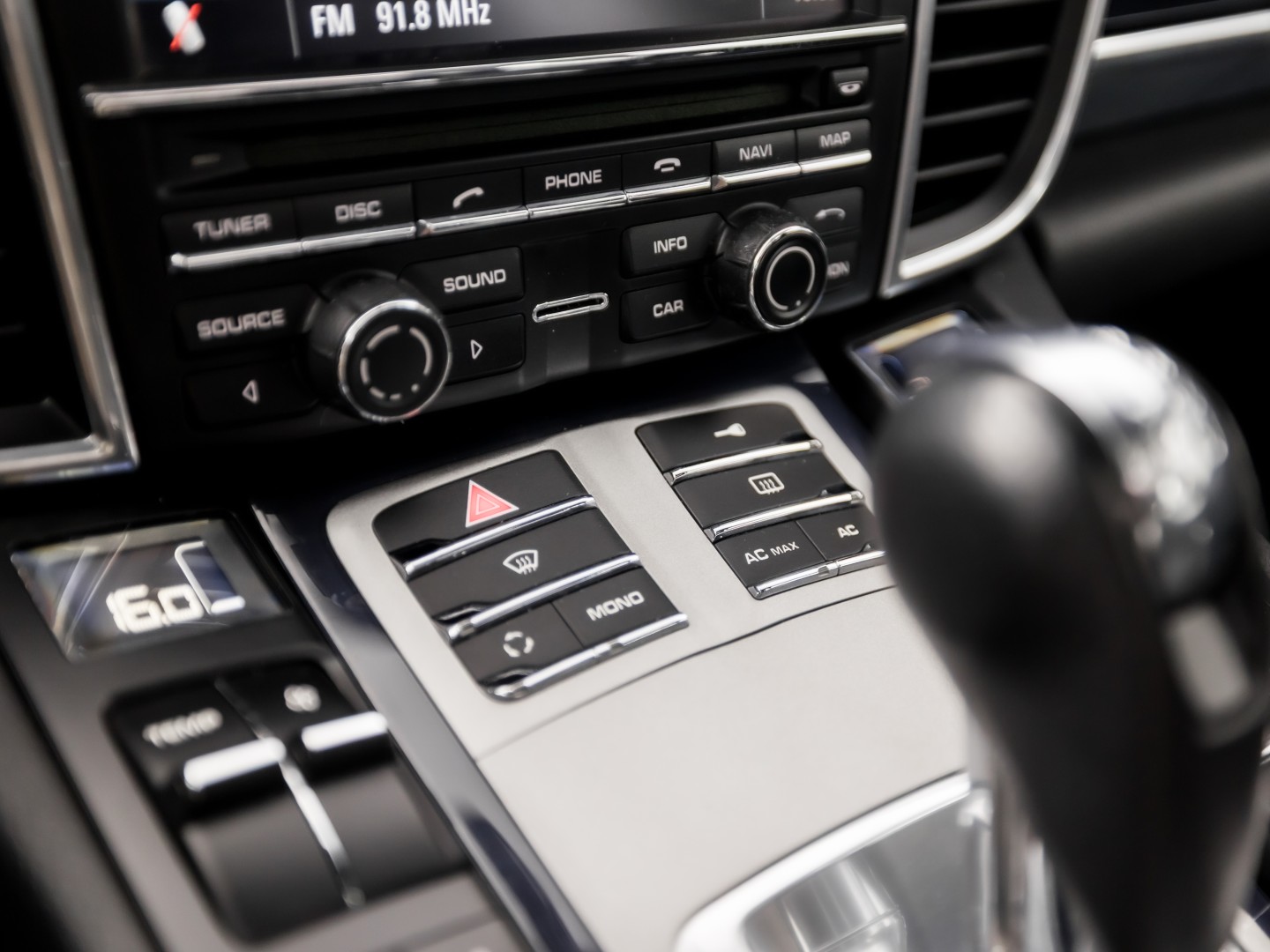 Porsche Panamera 3.6 4 Sport 299Pk Automaat (SCHUIFDAK, LUCHTVERING, NAVIGATIE, BOSE AUDIO, ELEK SPORTSTOELEN, STOELVERWARMING, ELEK SPOILER, PARKEERSENSOREN, NIEUWSTAAT)