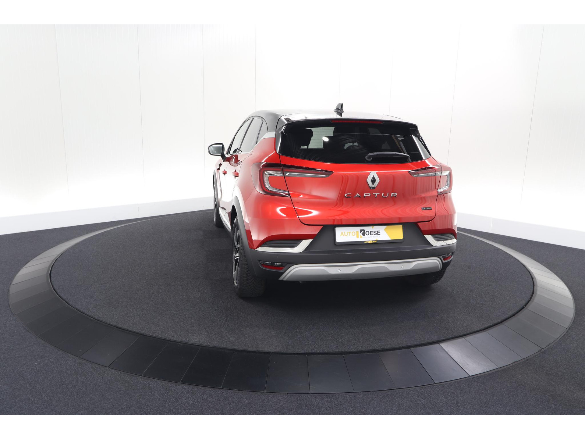 Renault Captur 1.6 E-Tech full hybrid 145 techno | Navigatie | Camera | Apple Carplay | 9.3 Inch Grootscherm