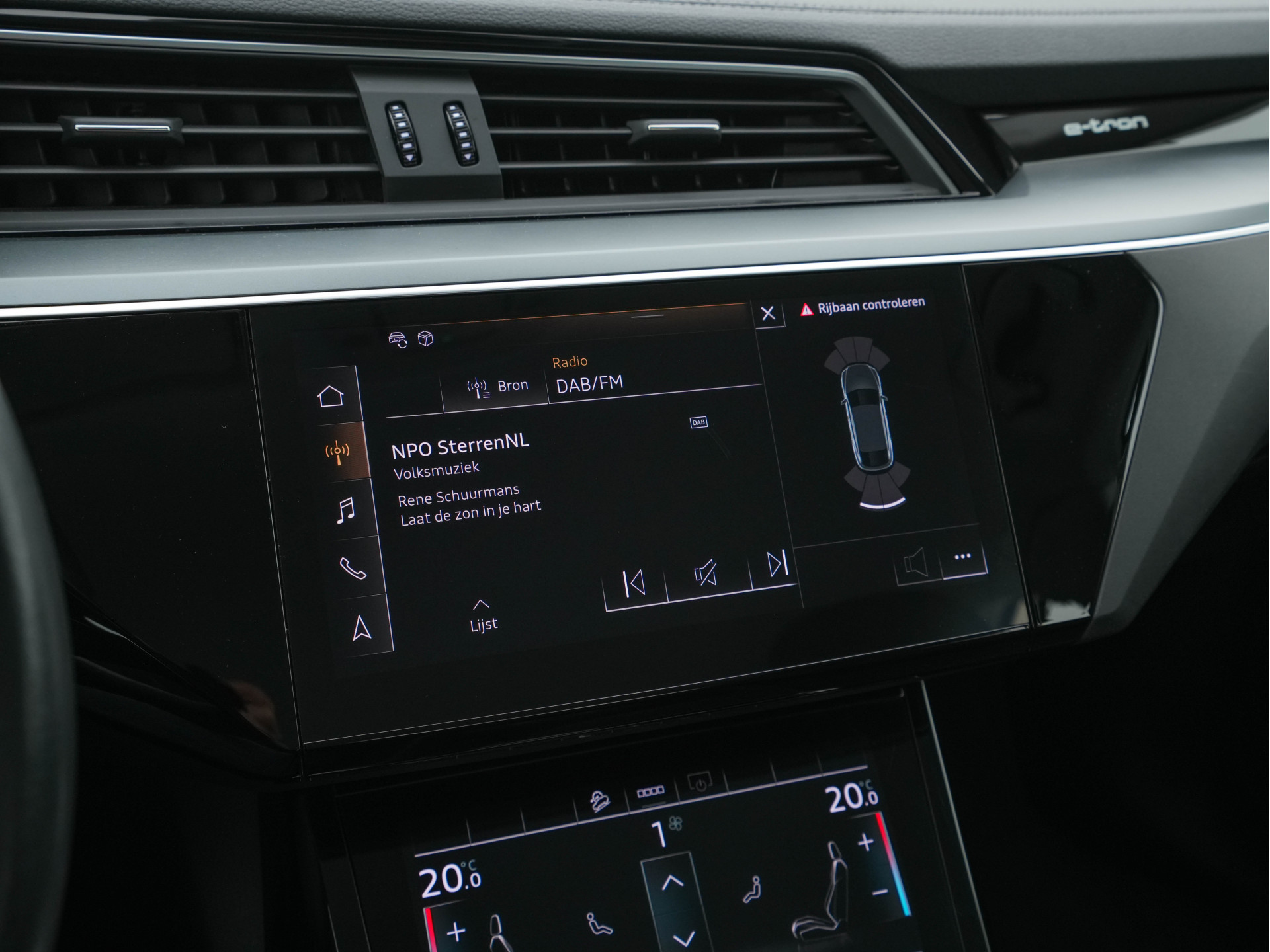 Audi e-tron Sportback 55 Quattro Business edition 95 kWh [ 3-Fase ] {SOH-100%} (INCL-BTW) *DIGI-COCKPIT | FULL-LED | MEMORY-PACK | DAB | KEYLESS | NAVI-FULLMAP | SHIFT-PADDLES | AUDI-SOUND | COMFORT-SEATS | 20''ALU*