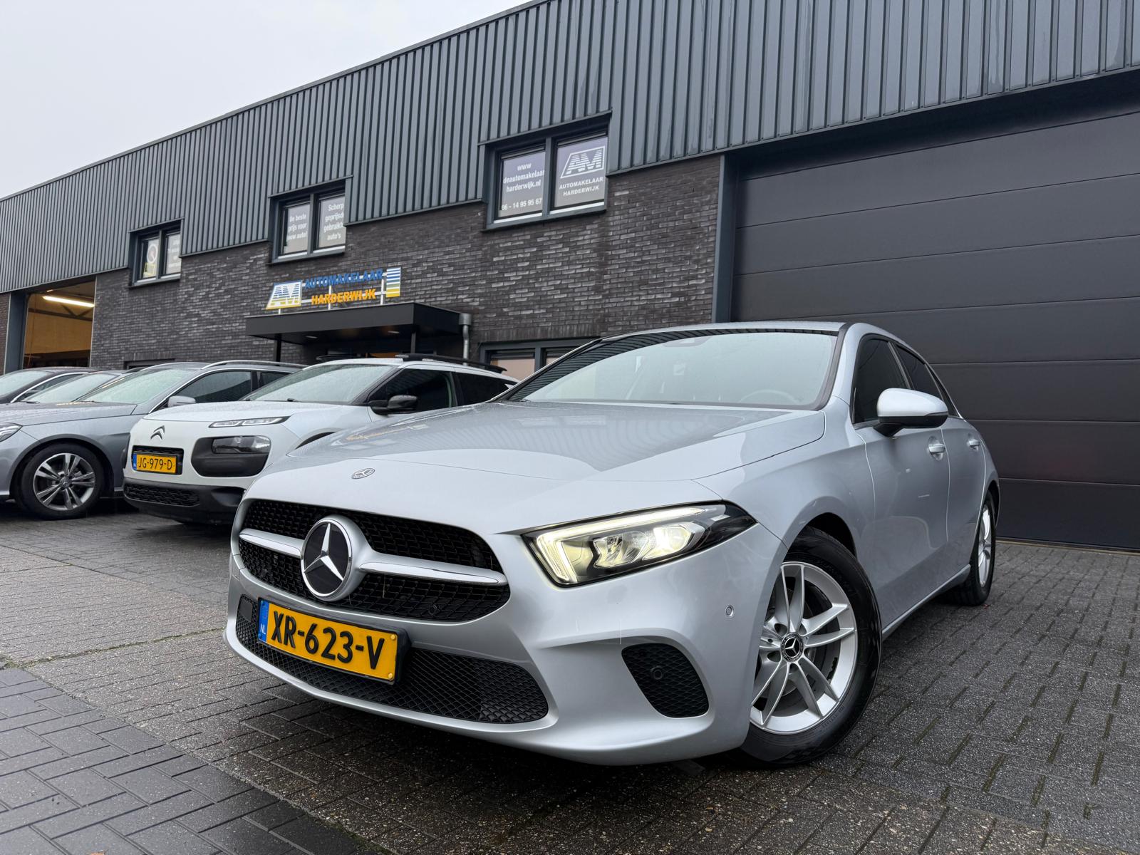 Mercedes-Benz A-klasse 180 Business Solution | 3/6/12MND GARANTIE | NAVIGATIE | CRUISE |LED | DAB | PDC | LMV | GOED ONDERHOUDEN |