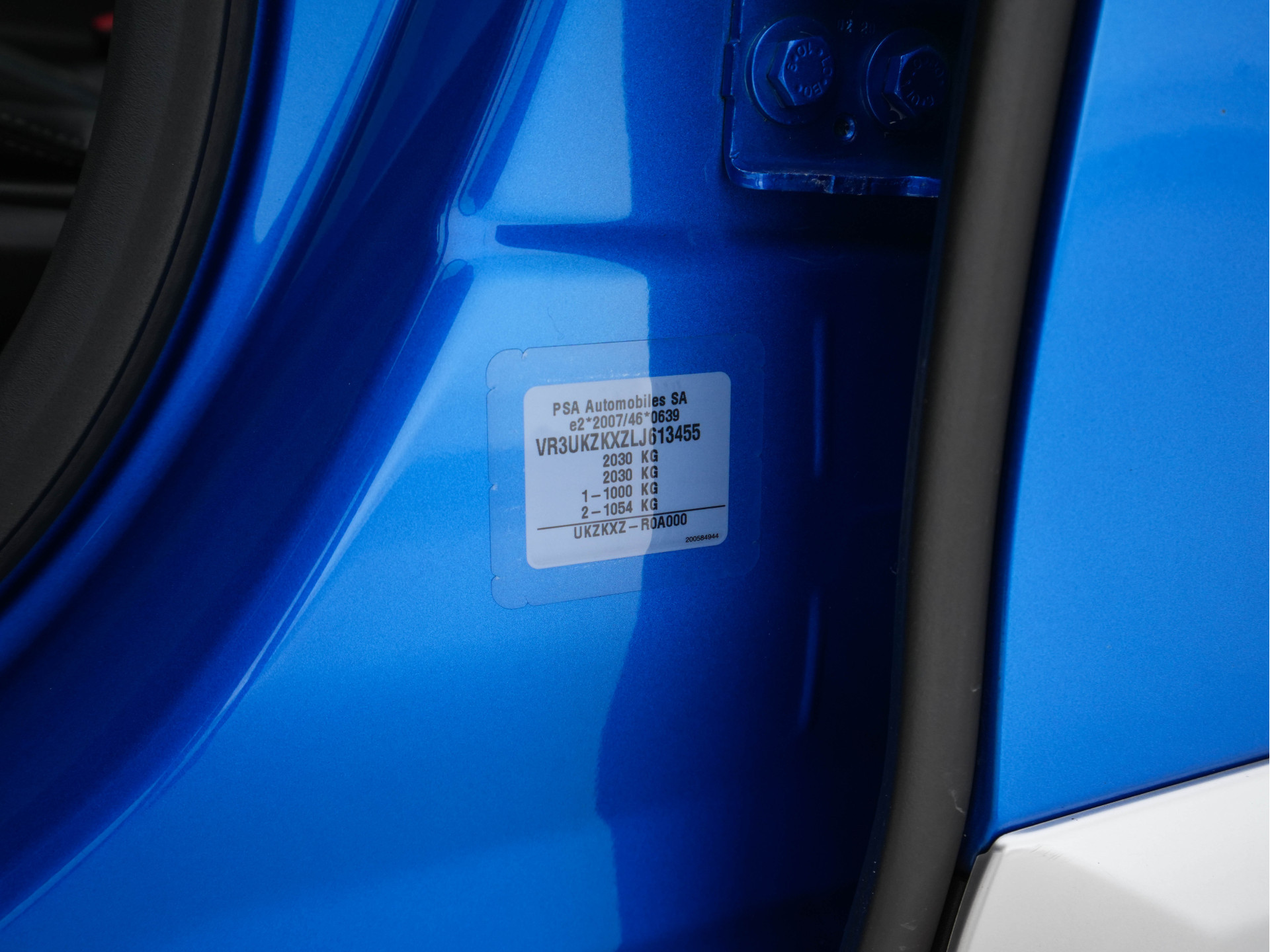 Peugeot e-2008 EV GT 50 kWh {SOH-91%} (INCL-BTW) Aut. *PANO | ADAPT.CRUISE | DIGI-COCKPIT | FULL-LED | BLIS | KEYLESS | MICROFIBRE-LEATHER | CAMERA | CARPLAY | CCS-FASTLOADER | DAB+ | NAVI-FULLMAP | ECC | PDC | SPORT-SEATS | ...