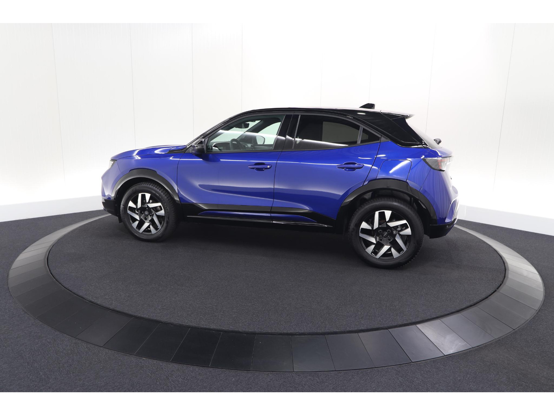 Opel Mokka 1.2 Turbo 145 Hybrid GS | Allseason Banden | Adaptieve Cruise Control | Camera | Dodehoekdetectie | Stoelverwarming