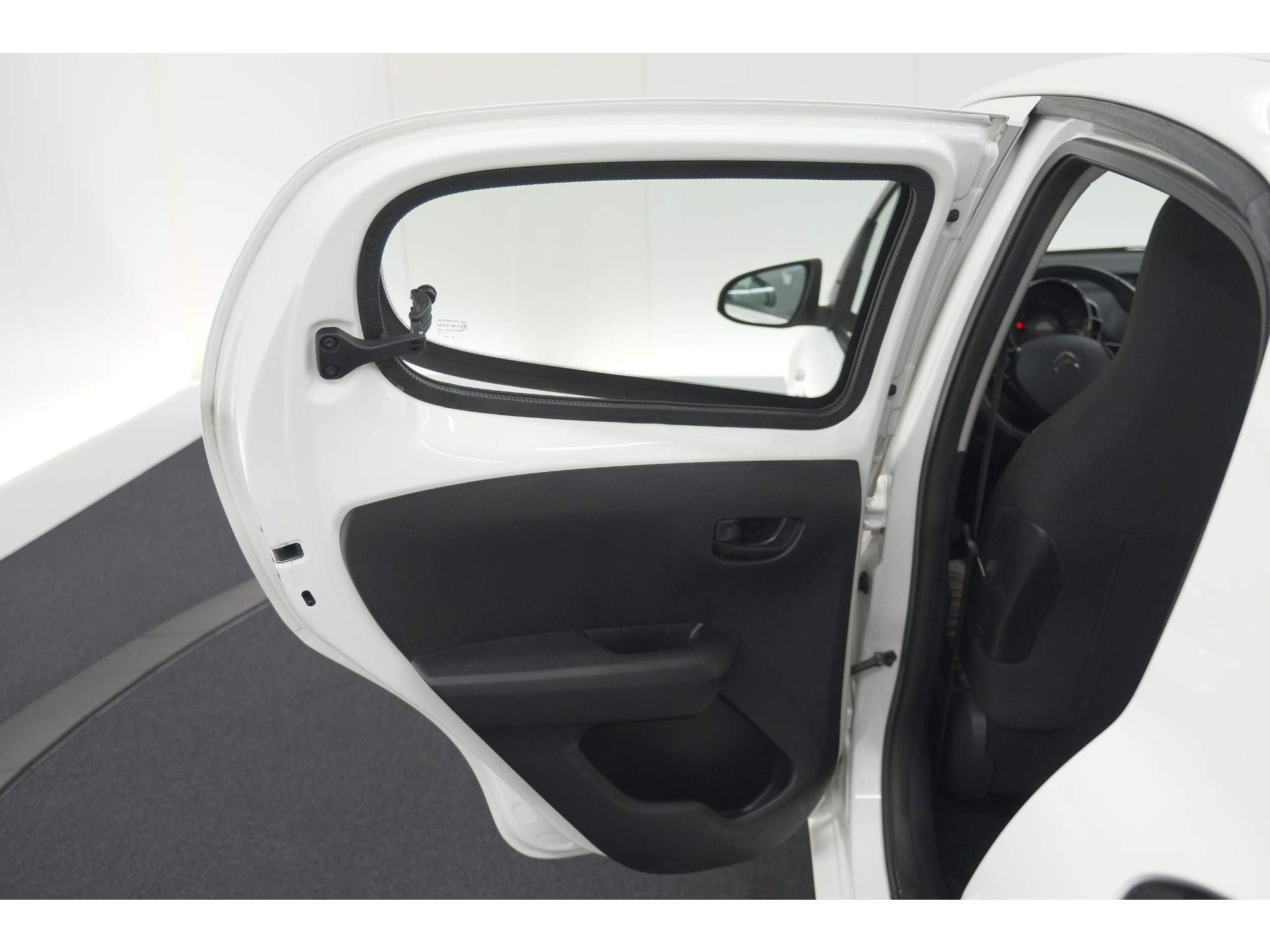 Citroen C1 1.0 e-VTi Feel | Camera | Airco | Lichtmetalen Velgen | DAB | 5 Deurs